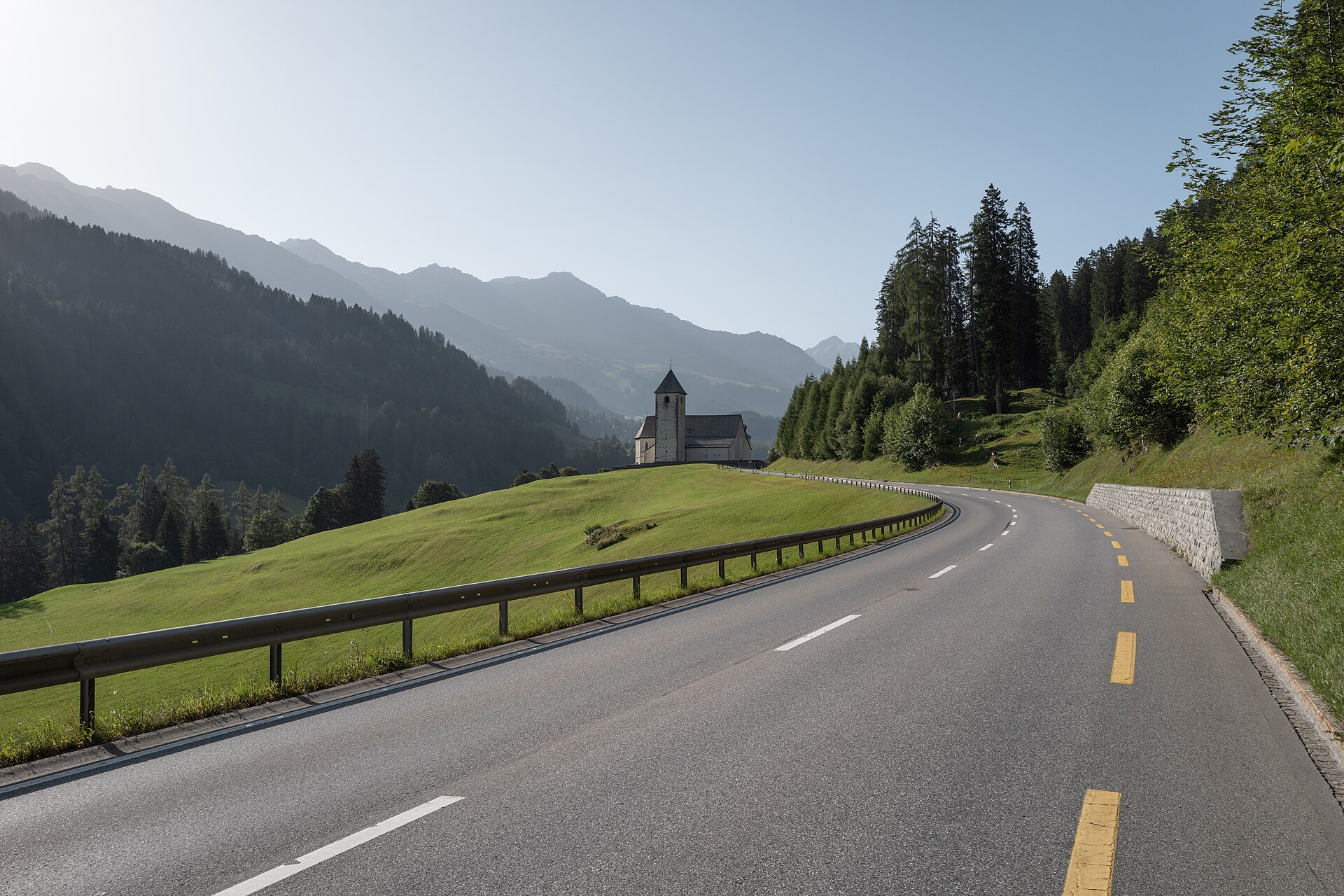 Pradaschier — Alpine village in Switzerland