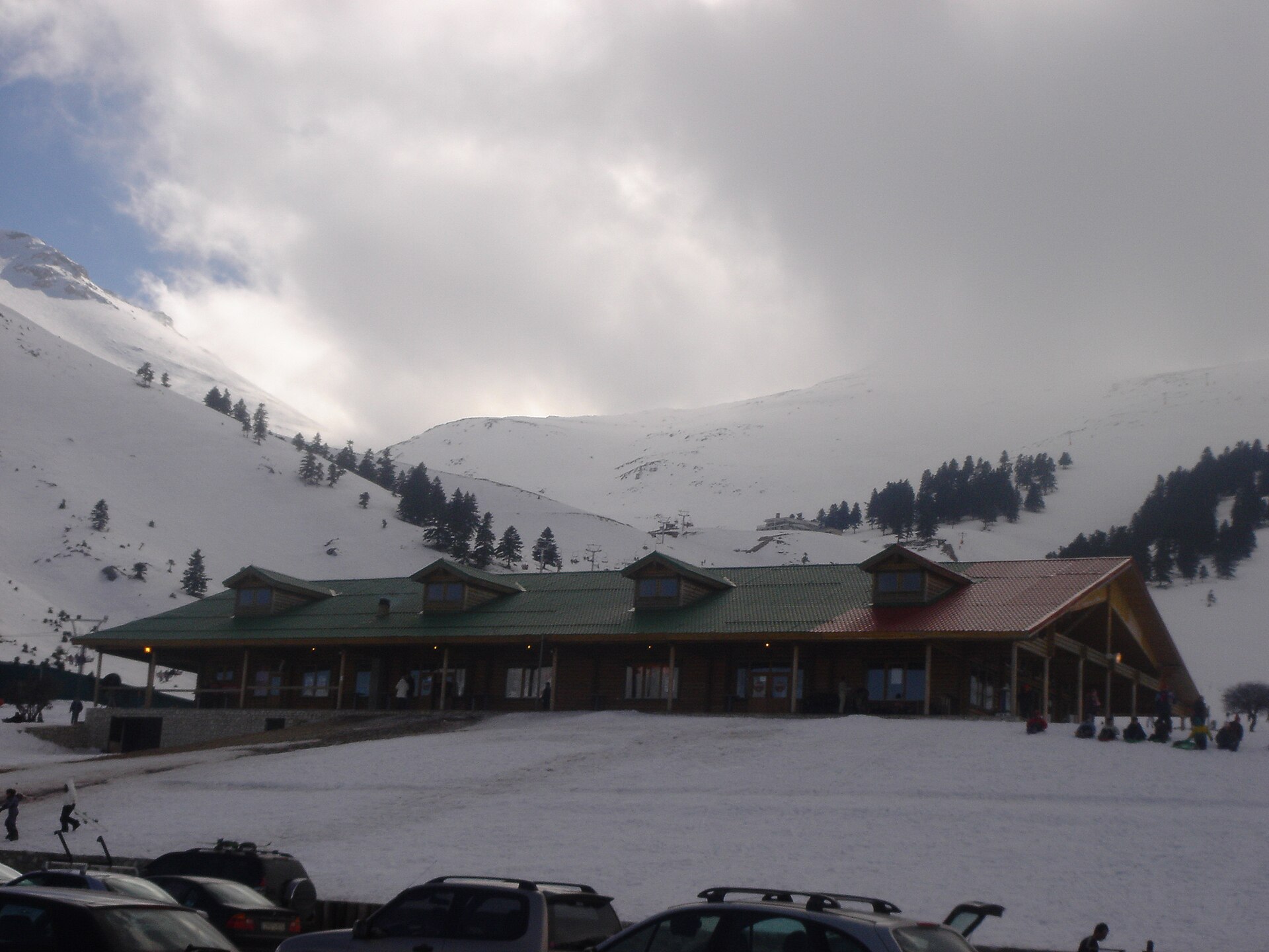 Χιονοδρομικό Κέντρο Καλαβρύτων, Kalavrita Ski Resort, mountain village in Greece