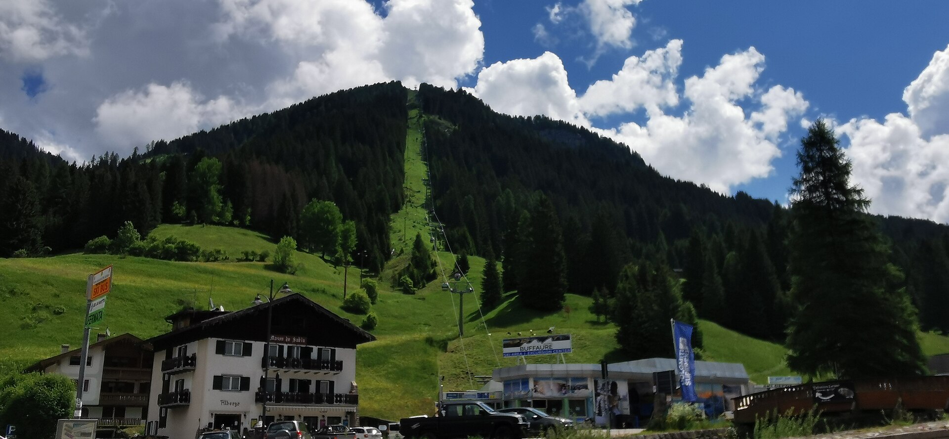 Val di Fassa/Carezza - Fassatal/Karersee — Alpine village in Italy