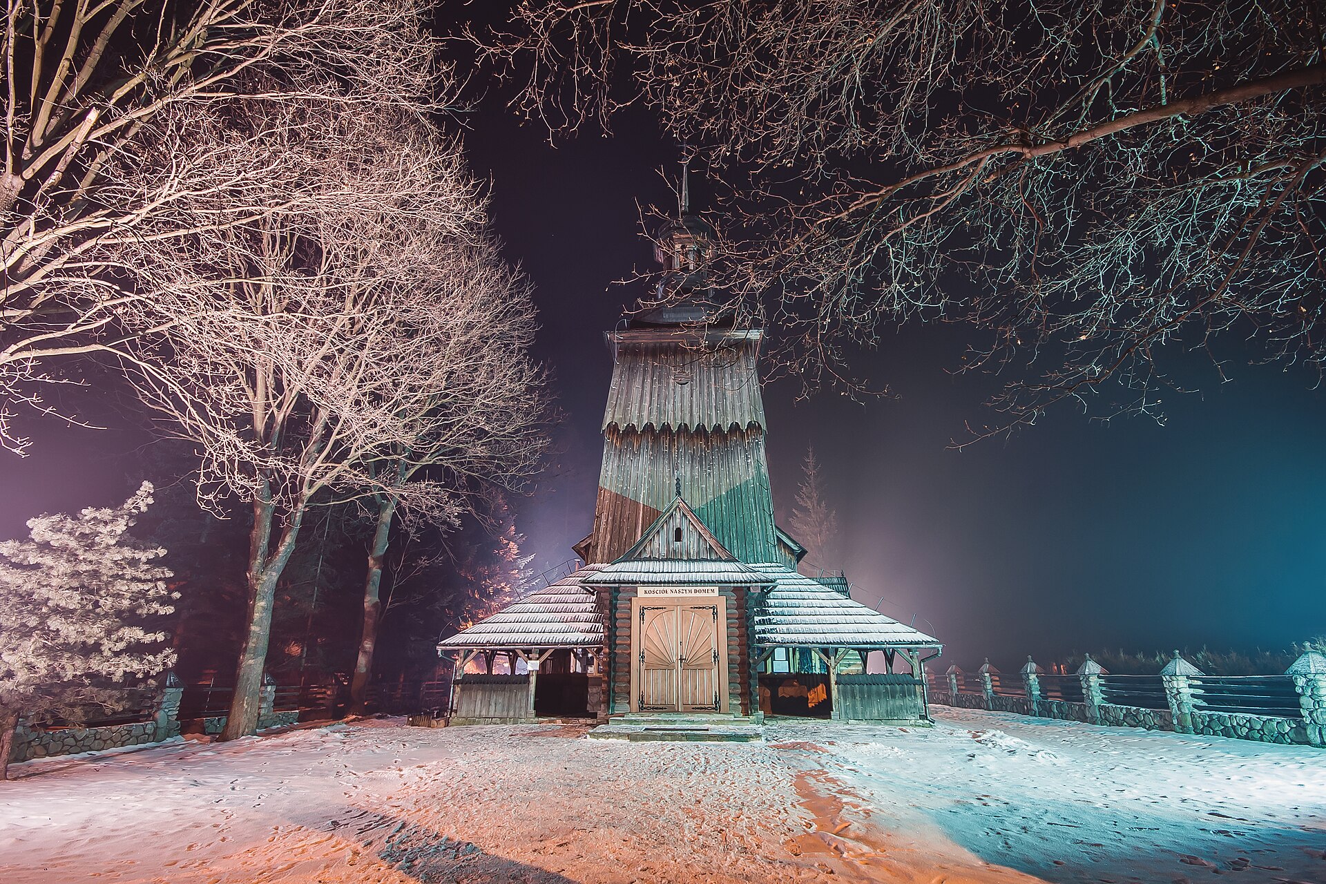 Stacja narciarska Suche — Alpine village in Poland