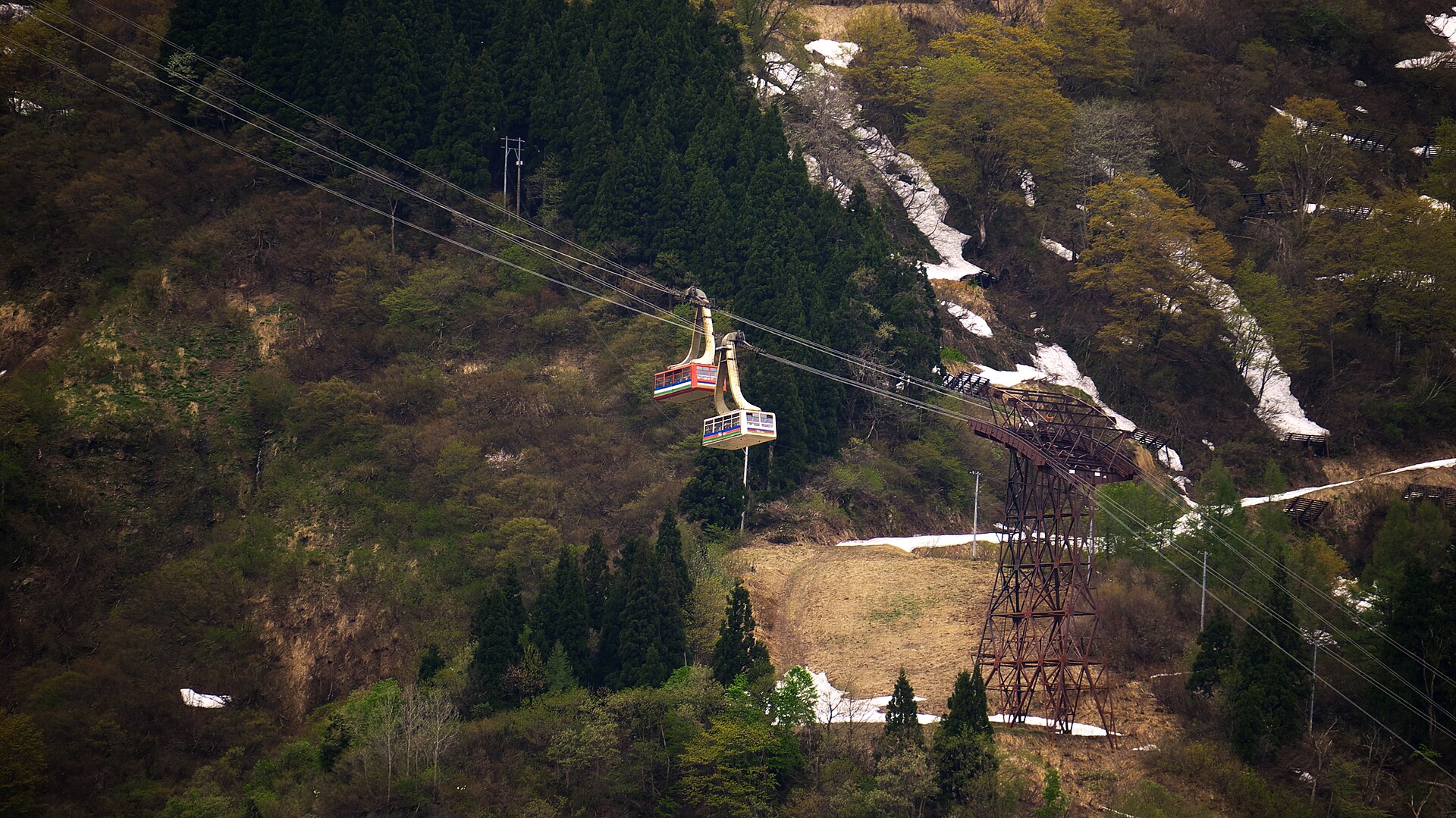 Yuzawa Park Ski Resort — Alpine village in Japan