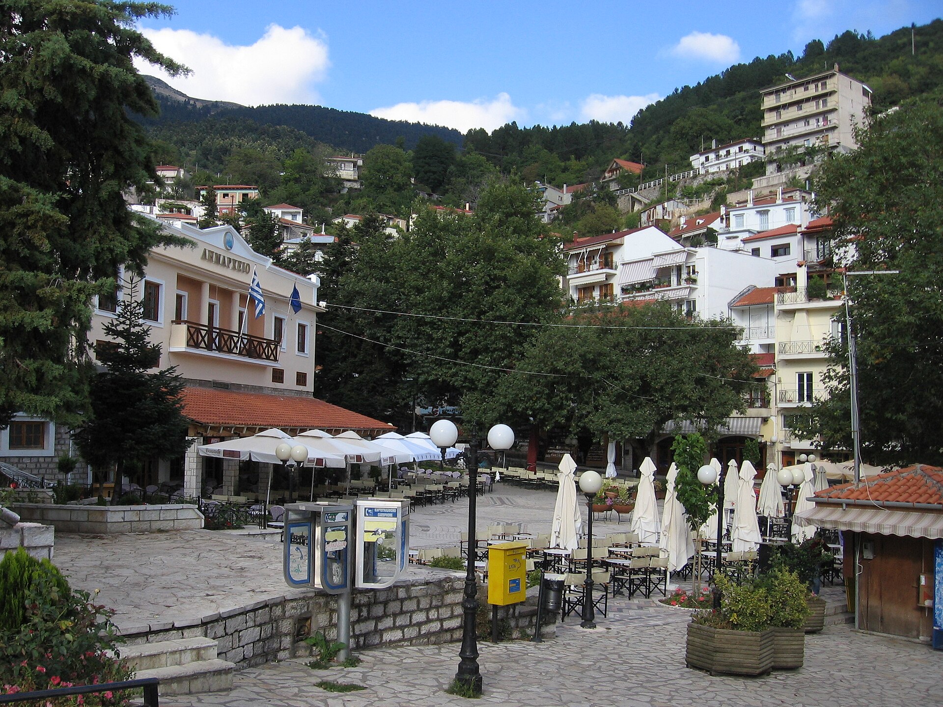 Χιονοδρομικό Κέντρο Καρπενησίου, Karpenisi Ski Center, mountain village in Greece