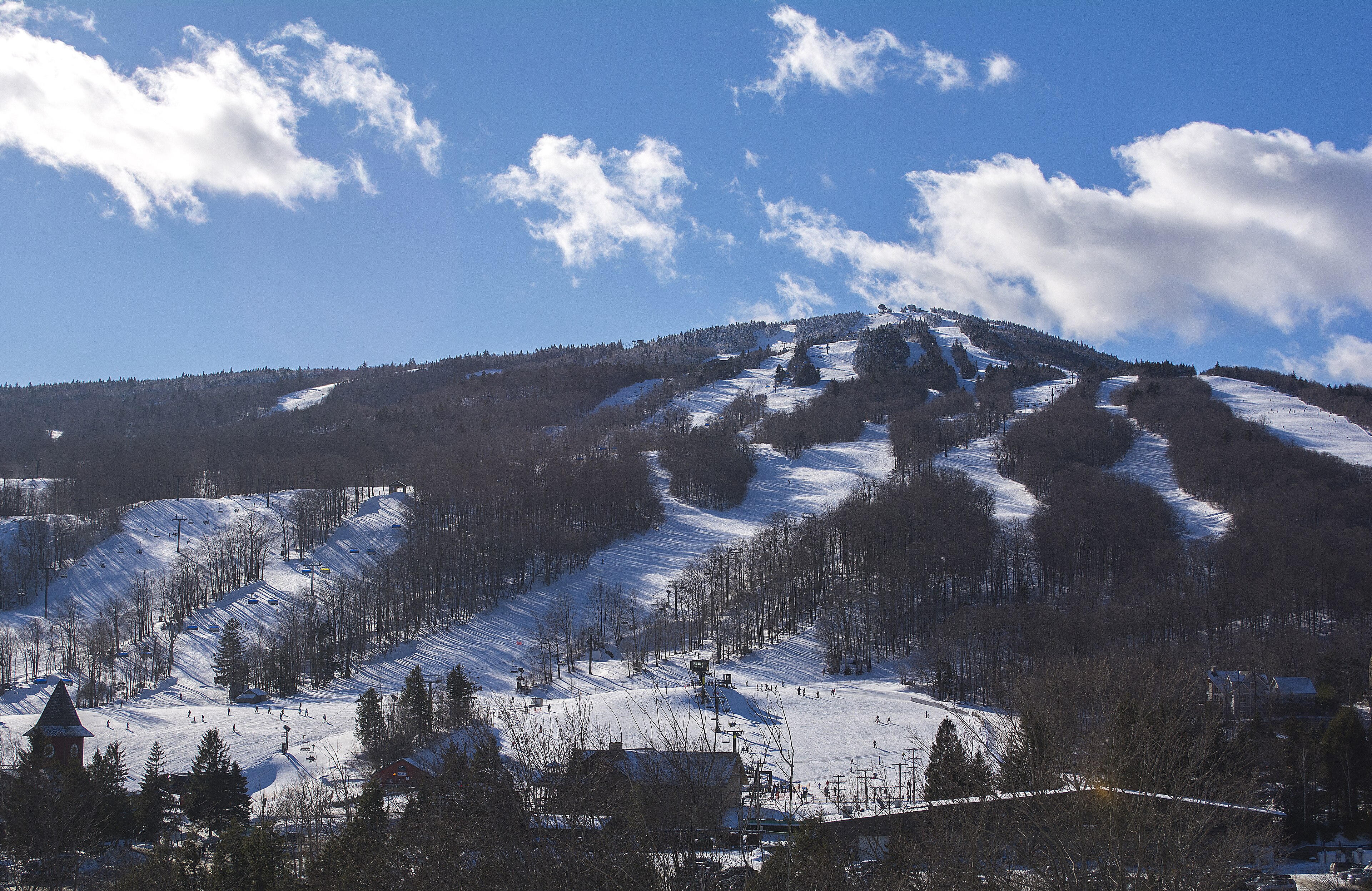 Mount Snow — Alpine village in United States