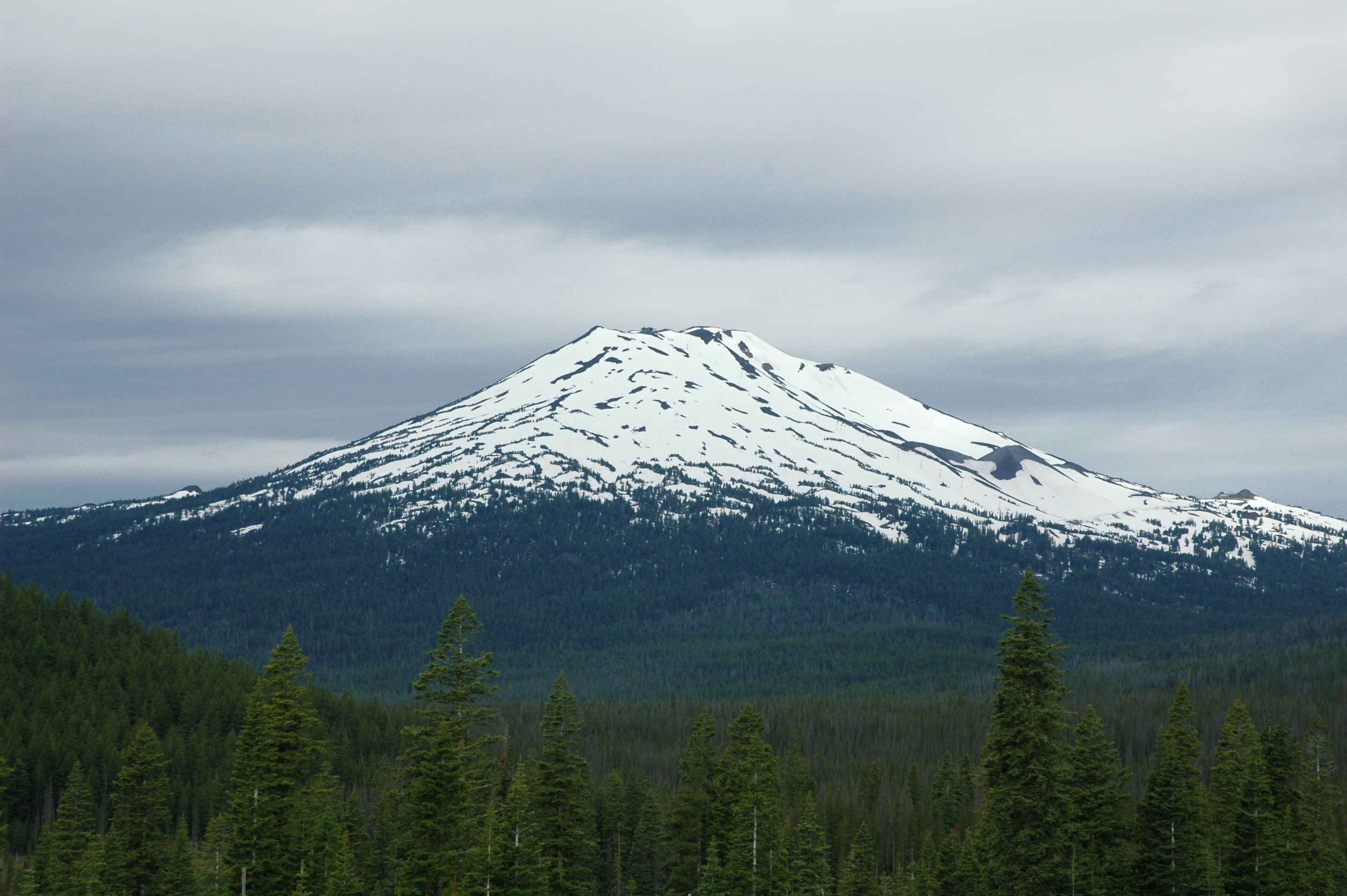 Mt. Bachelor — Alpine village in United States