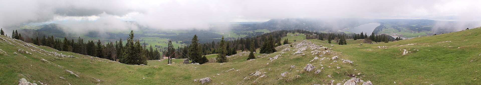 Dent de Vaulion – Le Morez — Alpine village in Switzerland