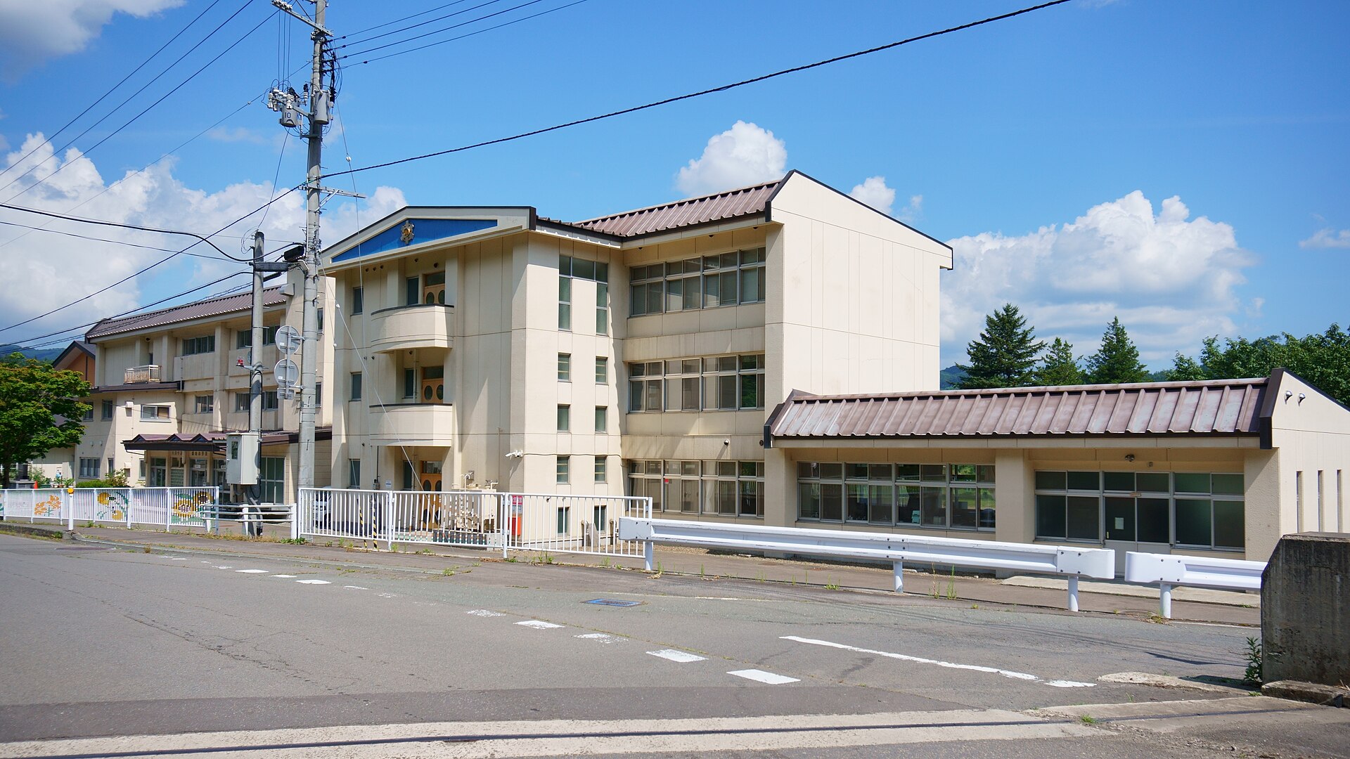 Tayama Ski Area (Hachimantai City), mountain village in Japan