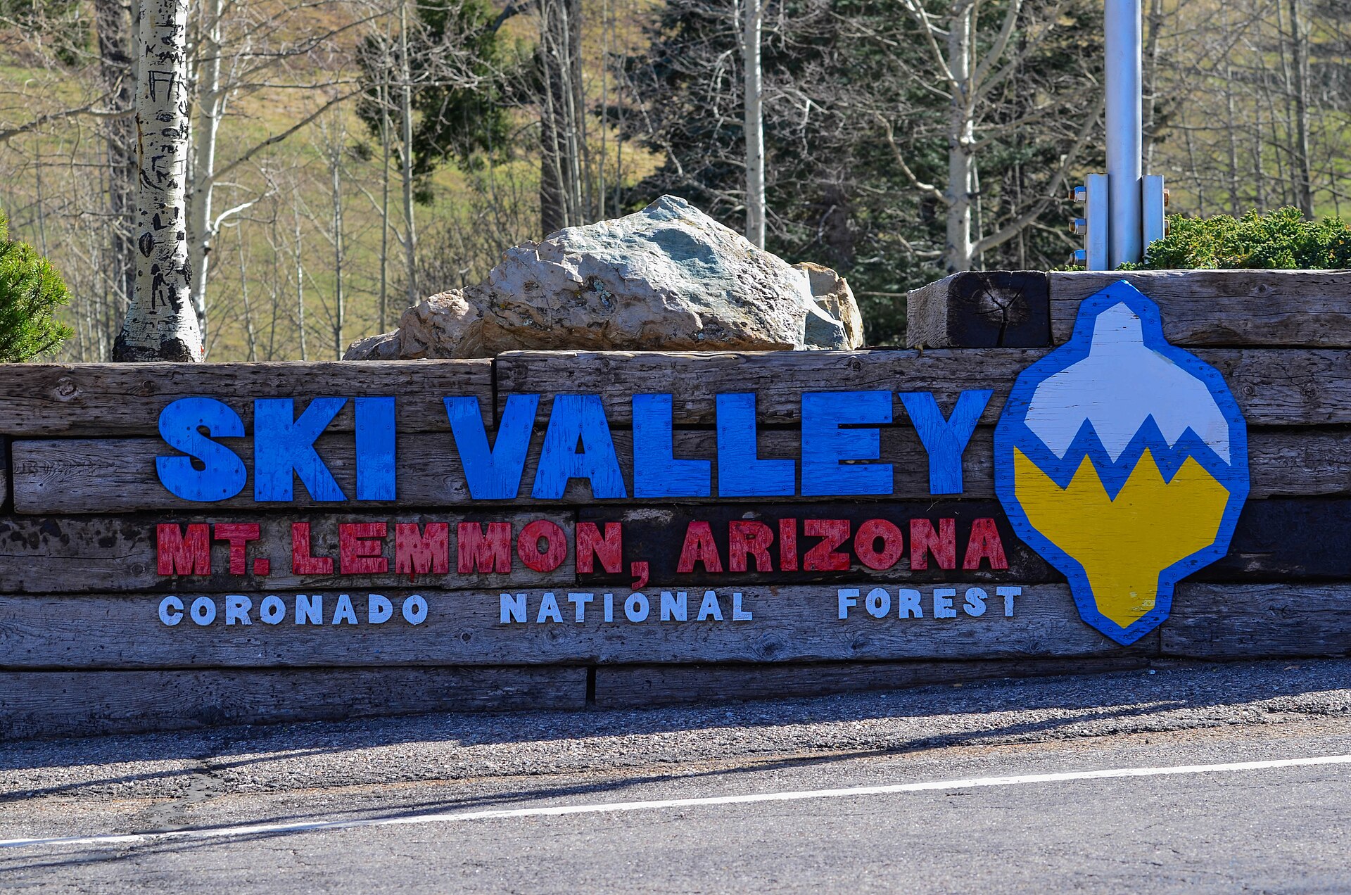Mount Lemmon Ski Valley, mountain village in United States