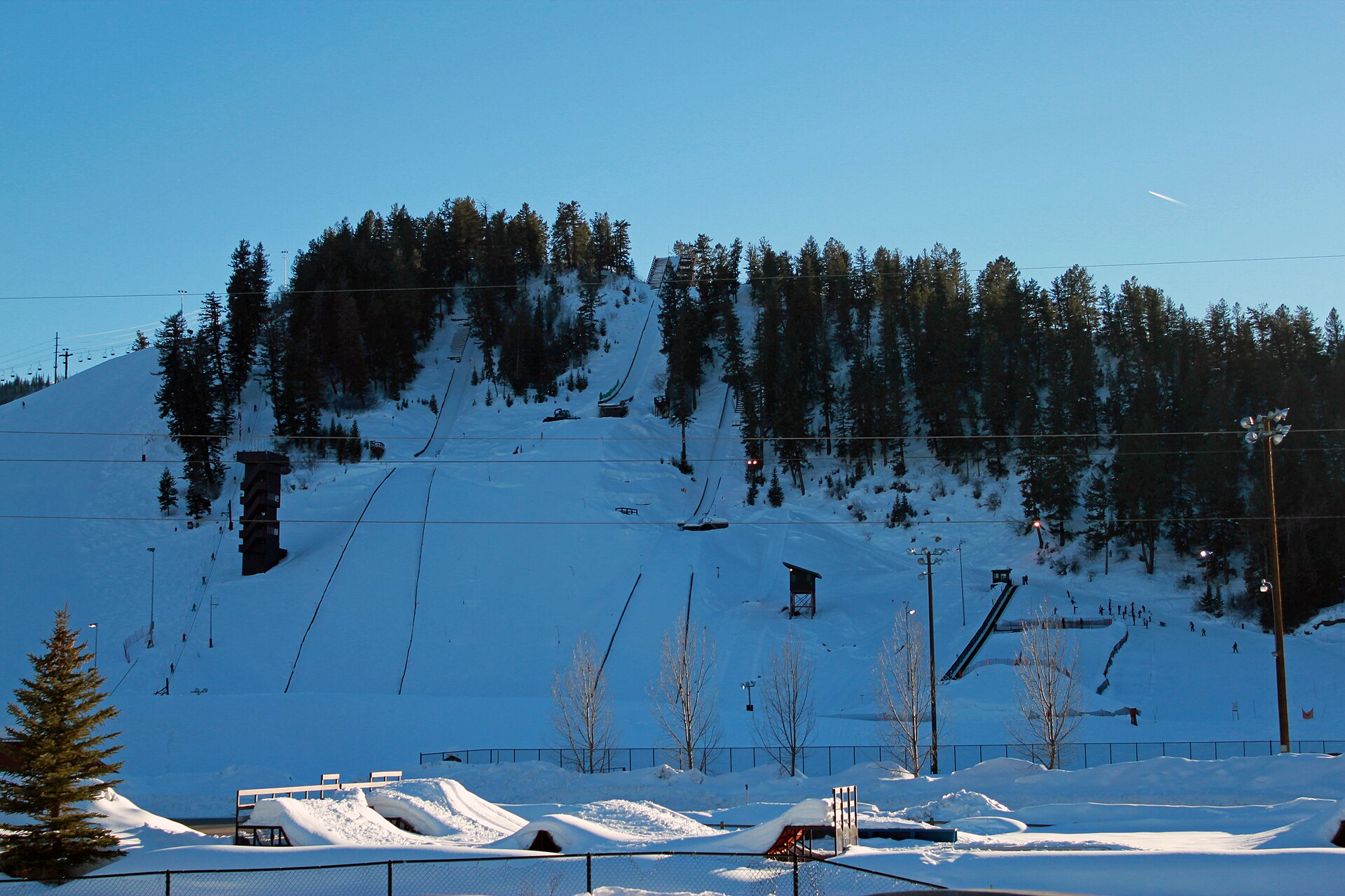 Howelson Hill Ski Area — Alpine village in United States
