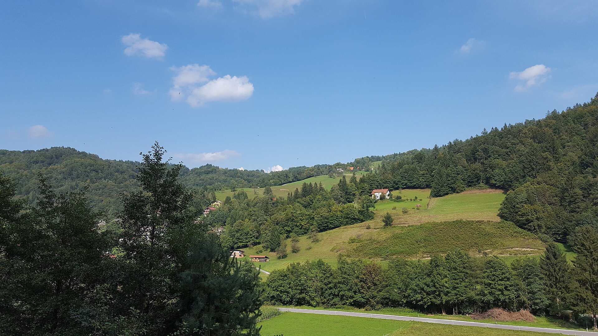 Pungrat – Besnica — Alpine village in Slovenia