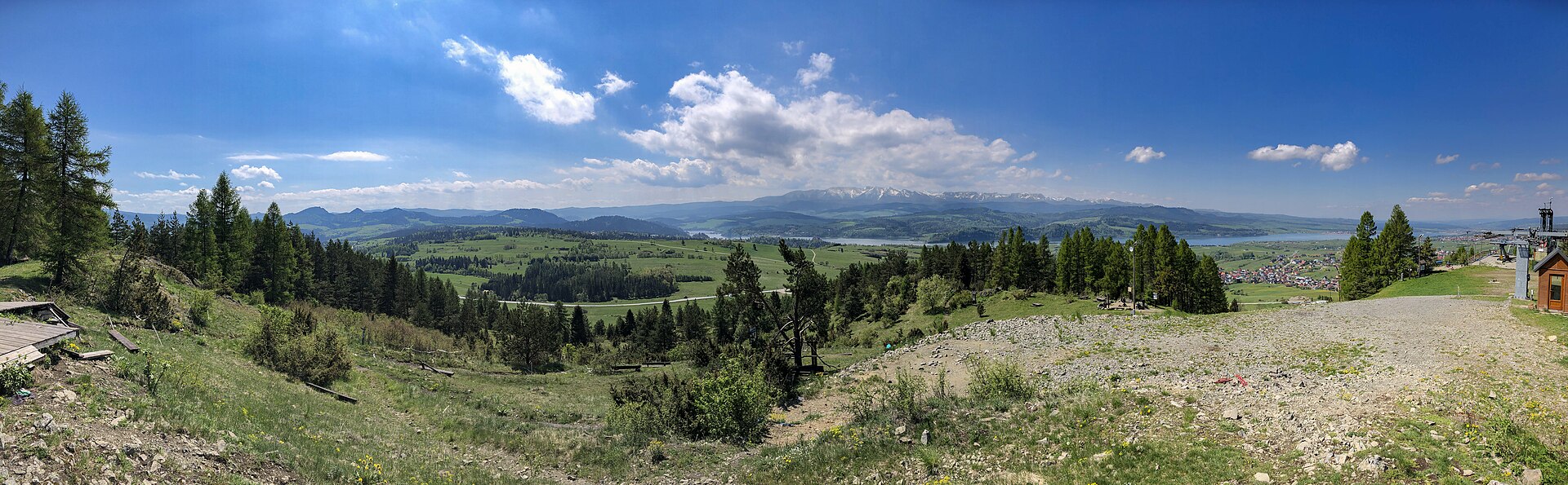 Czorsztyn-Ski Kluszkowce — Alpine village in Poland