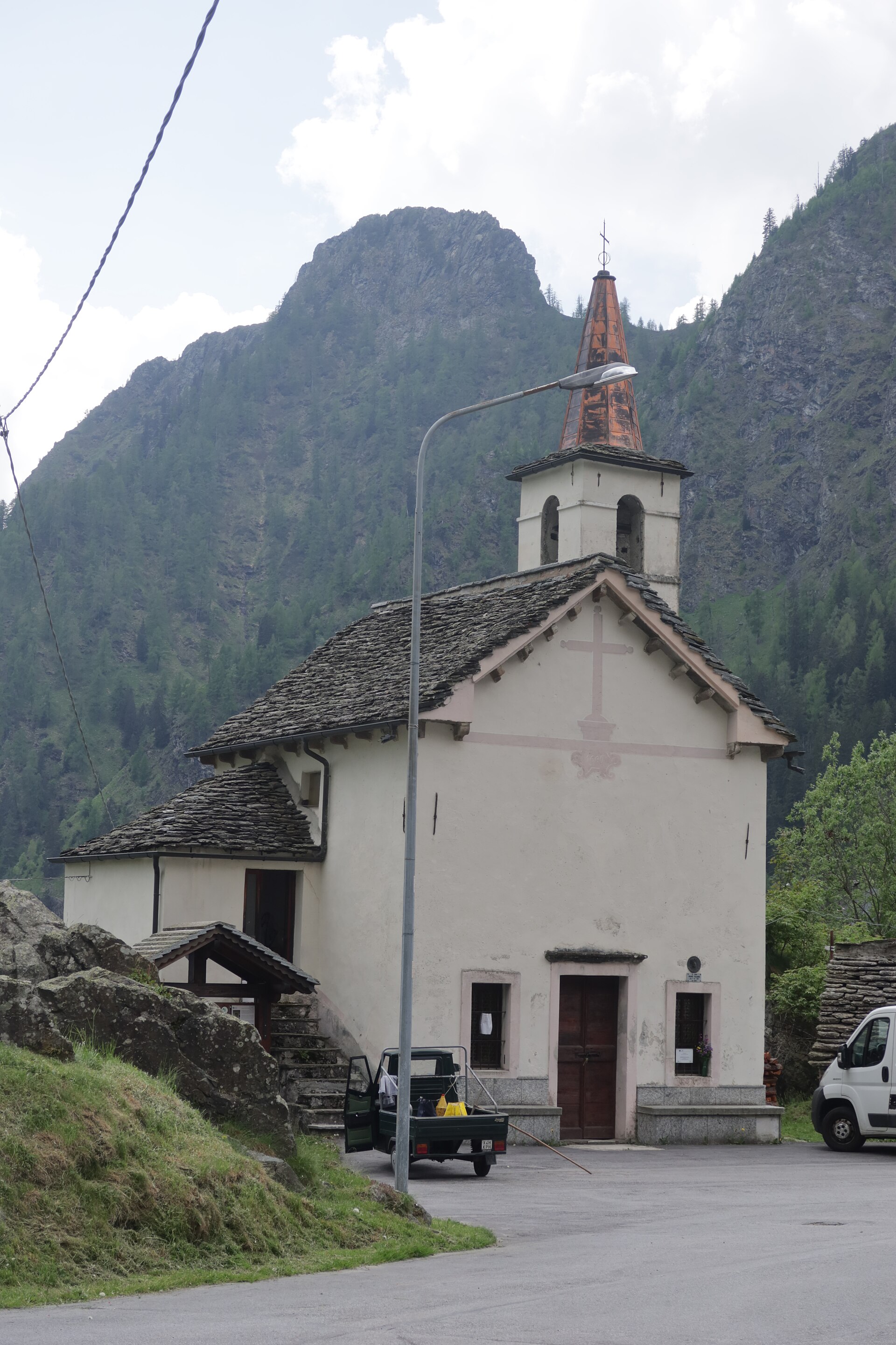 Cheggio — Alpine village in Italy