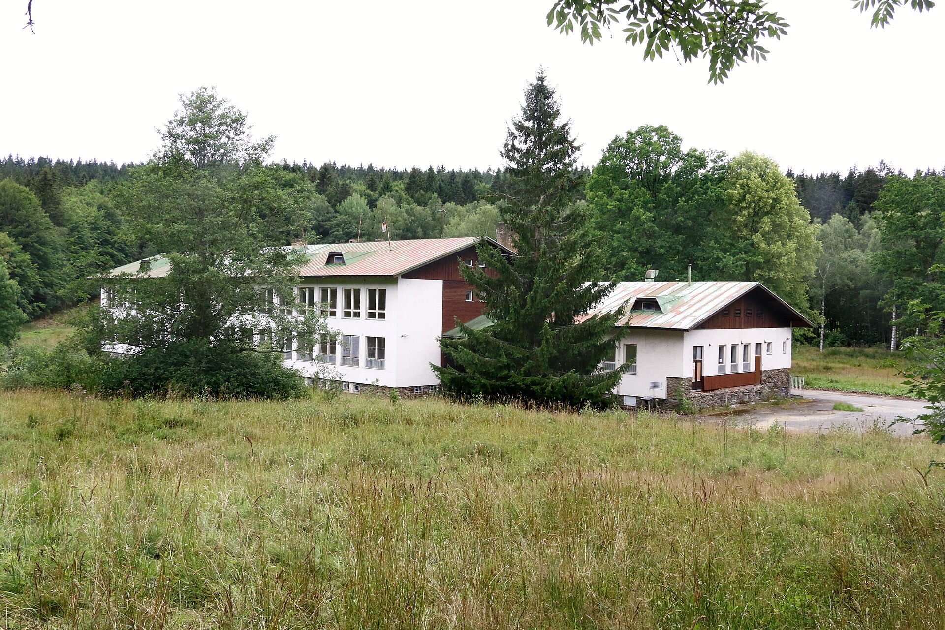 Debrník — Alpine village in Czechia