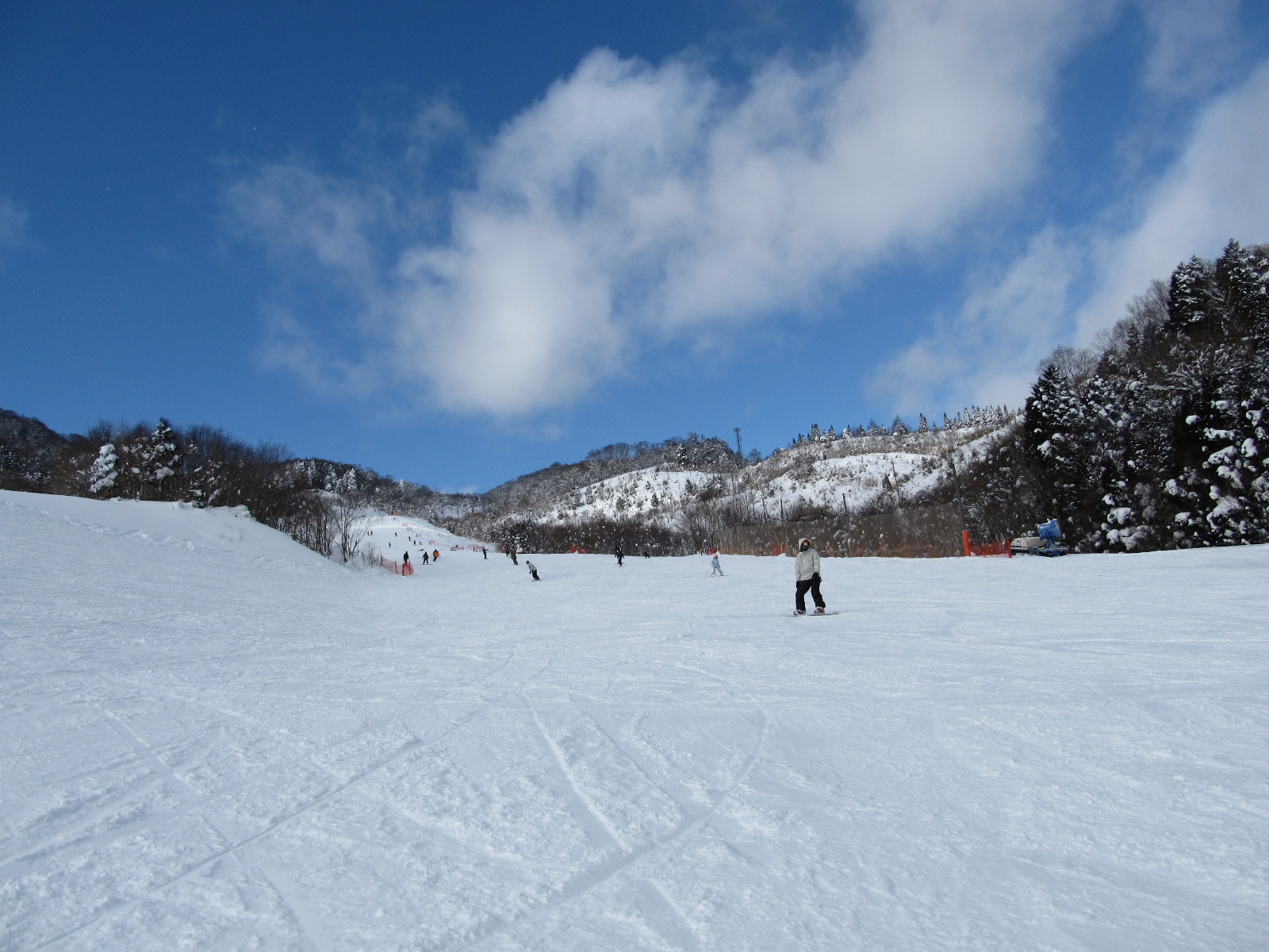 Meiho Ski Resort, mountain village in Japan