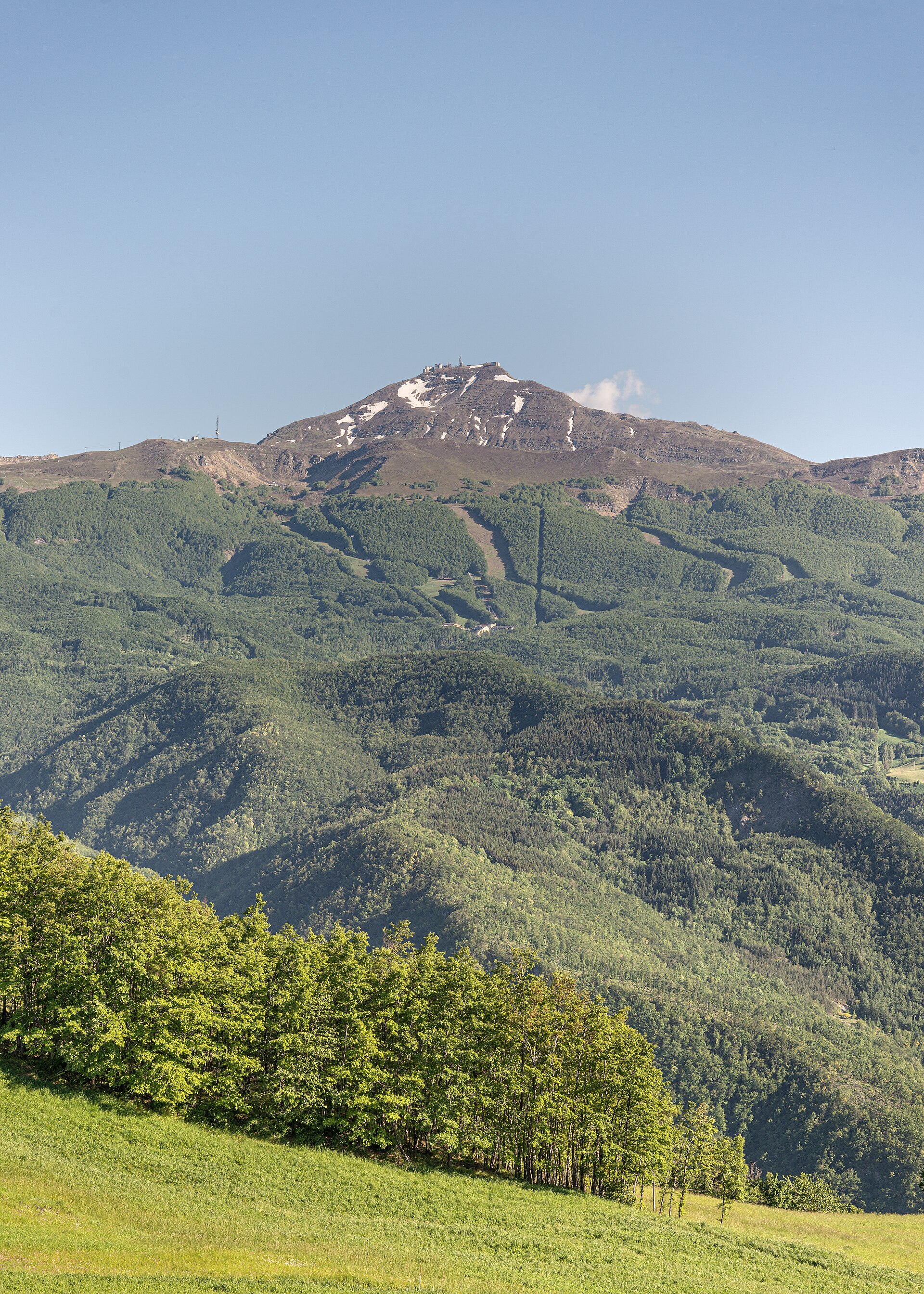 Area Sciistica Piane di Mocogno, mountain village in Italy