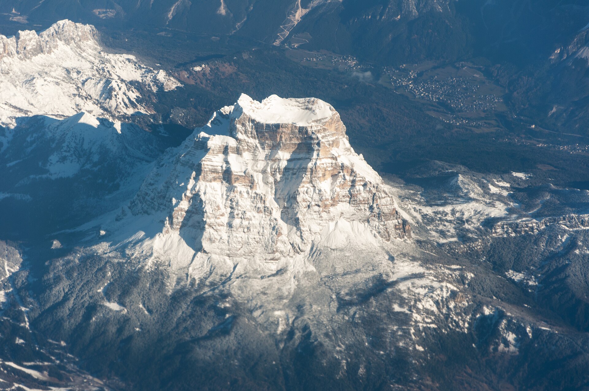 Forcella Aurine — Alpine village in Italy