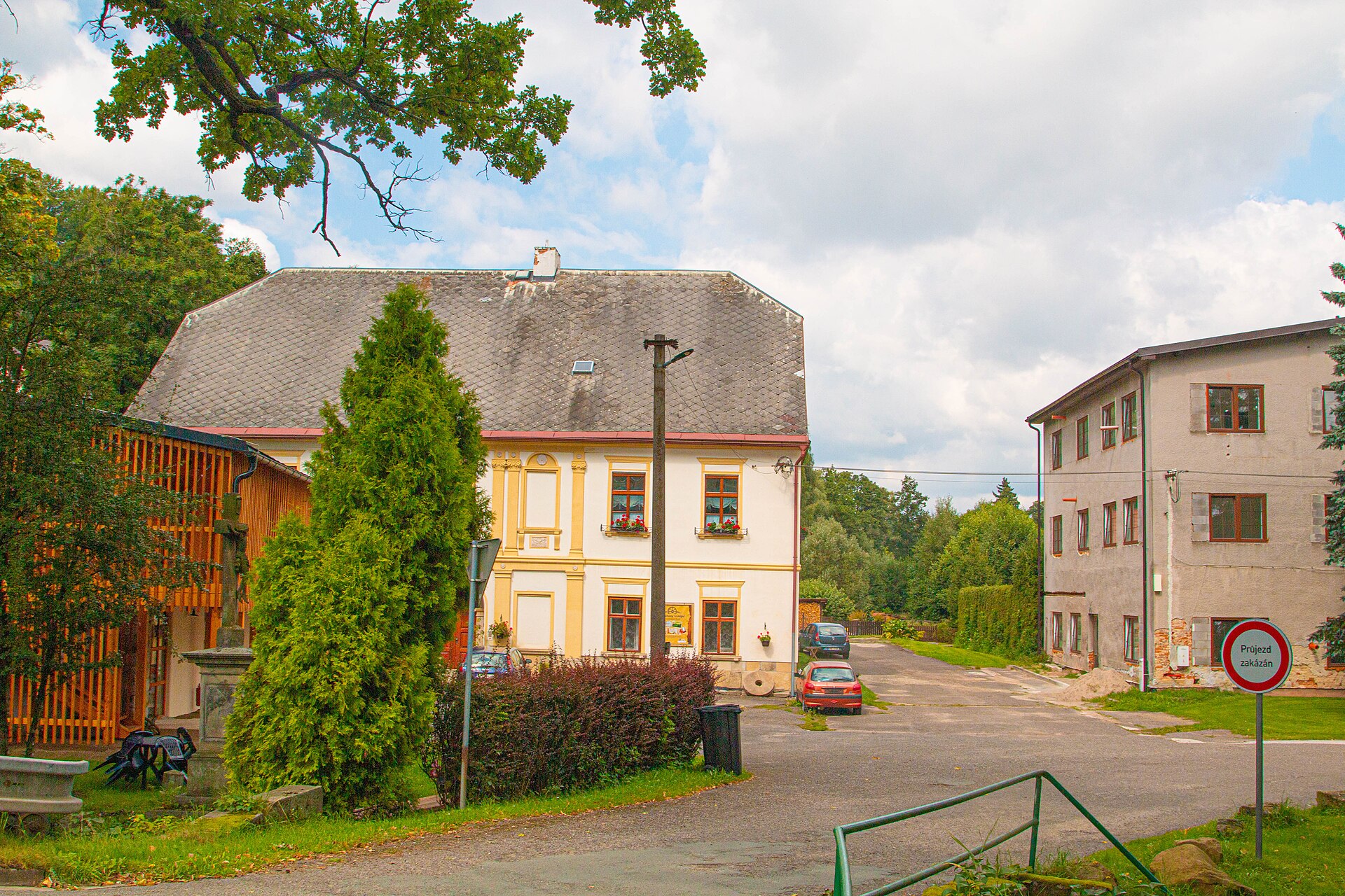Ski Kamenec — Alpine village in Czechia