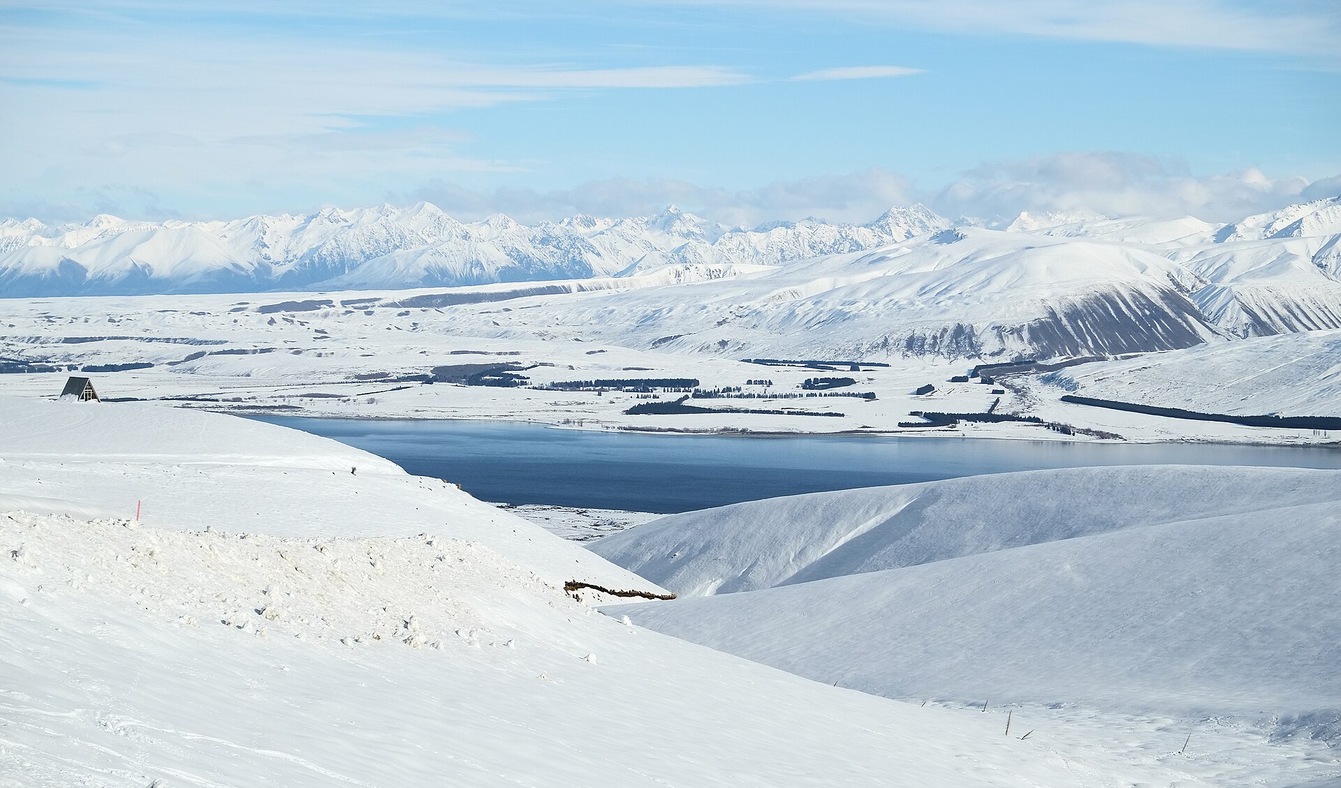 Roundhill Ski Field — Alpine village in New Zealand