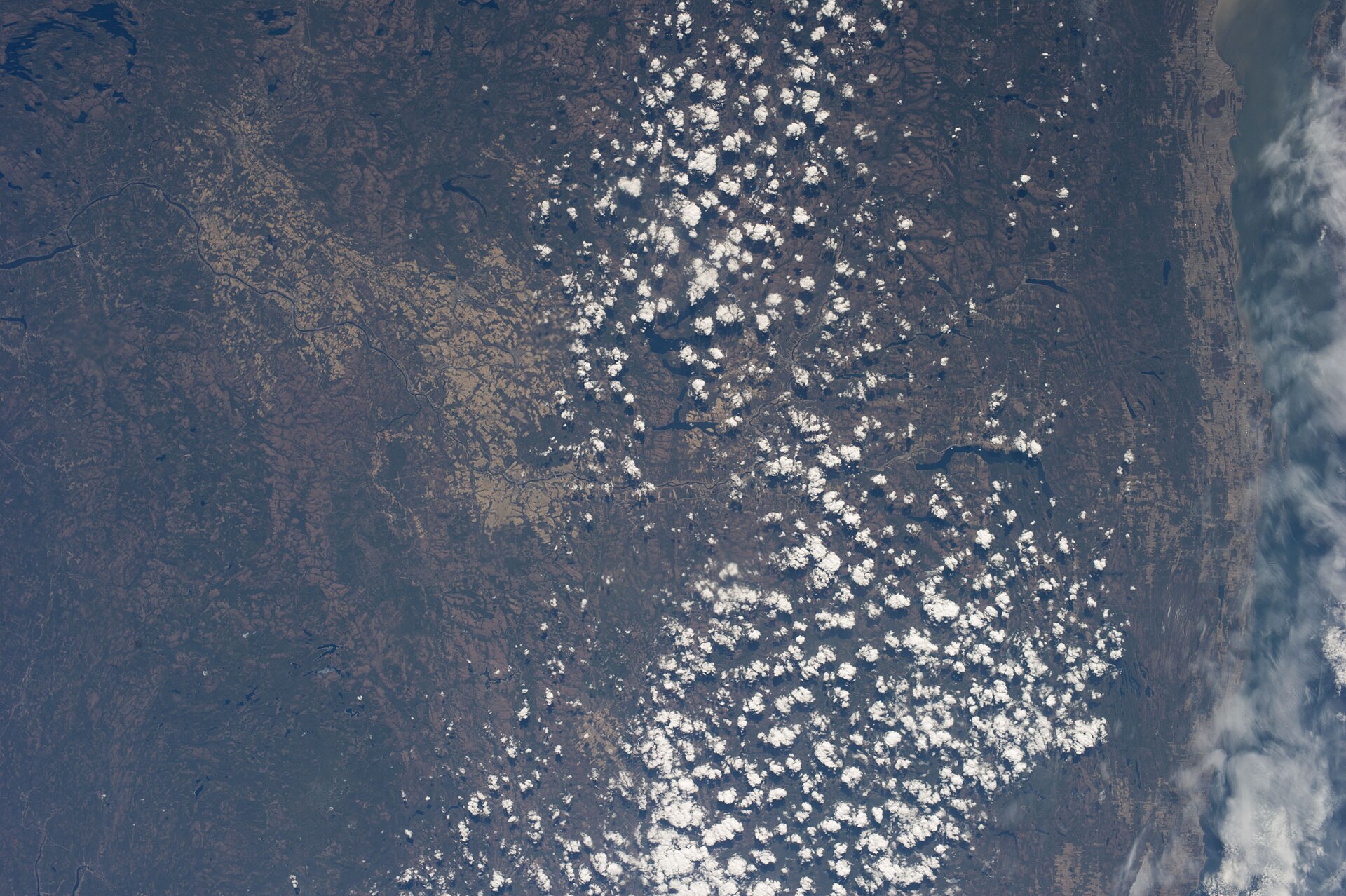 Mont Grand-Fonds, mountain village in Canada