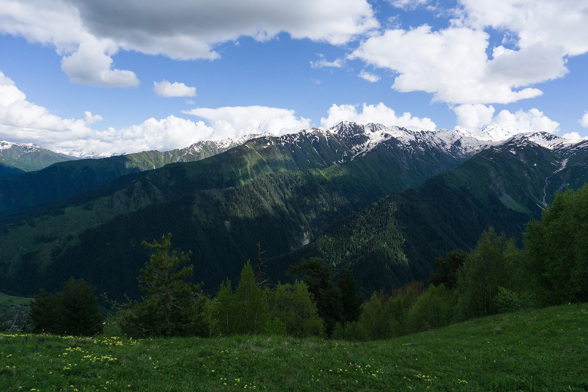 Hatsvali — Alpine village in Georgia