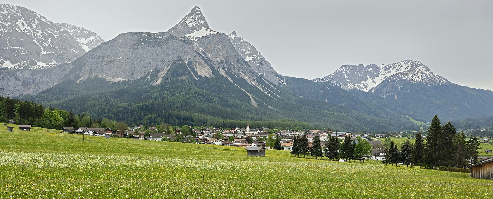 Ehrwalder Wettersteinbahnen – Ehrwald — Alpine village in Austria