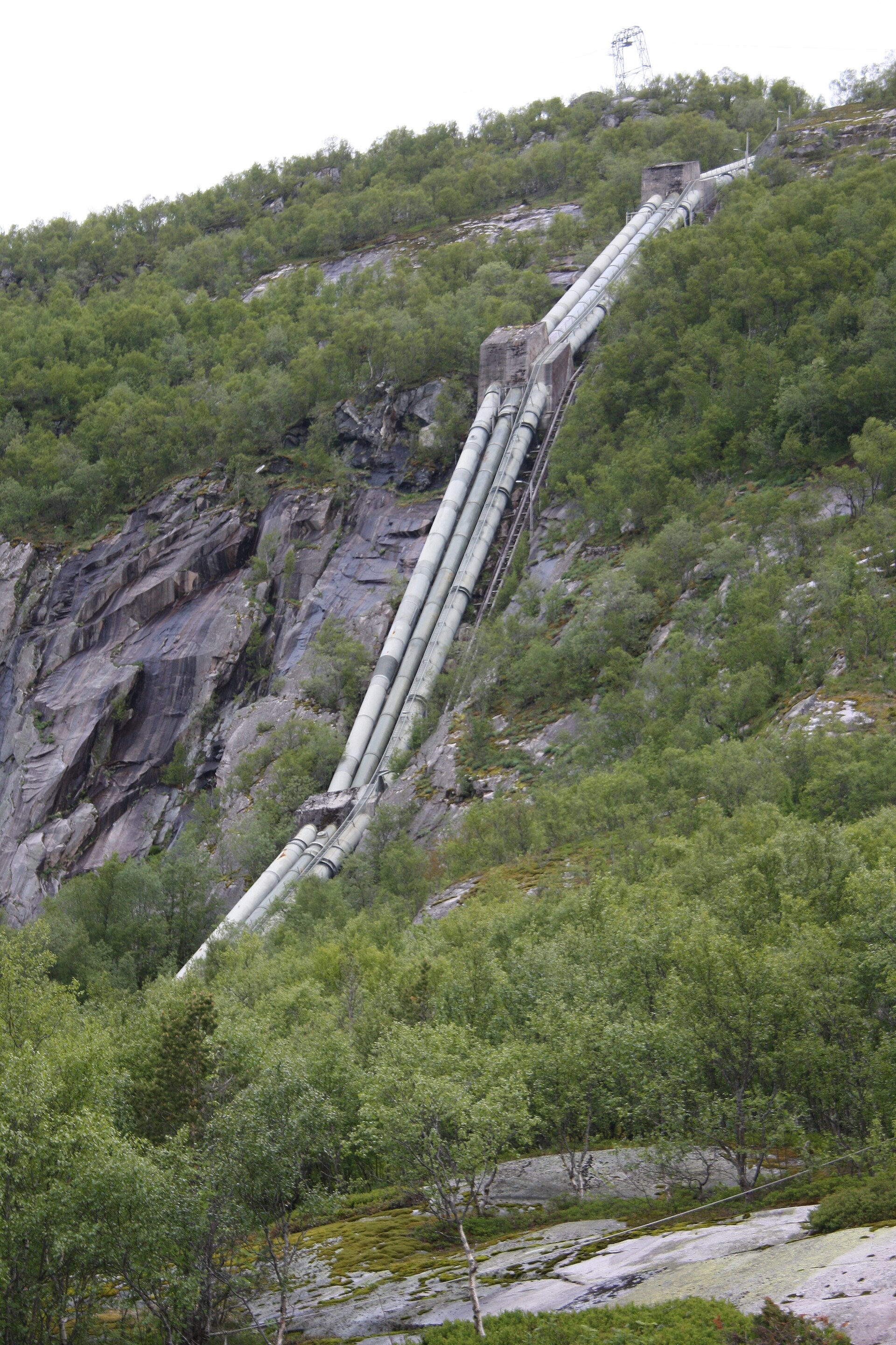 Glomfjord Alpinsenter, mountain village in Norway