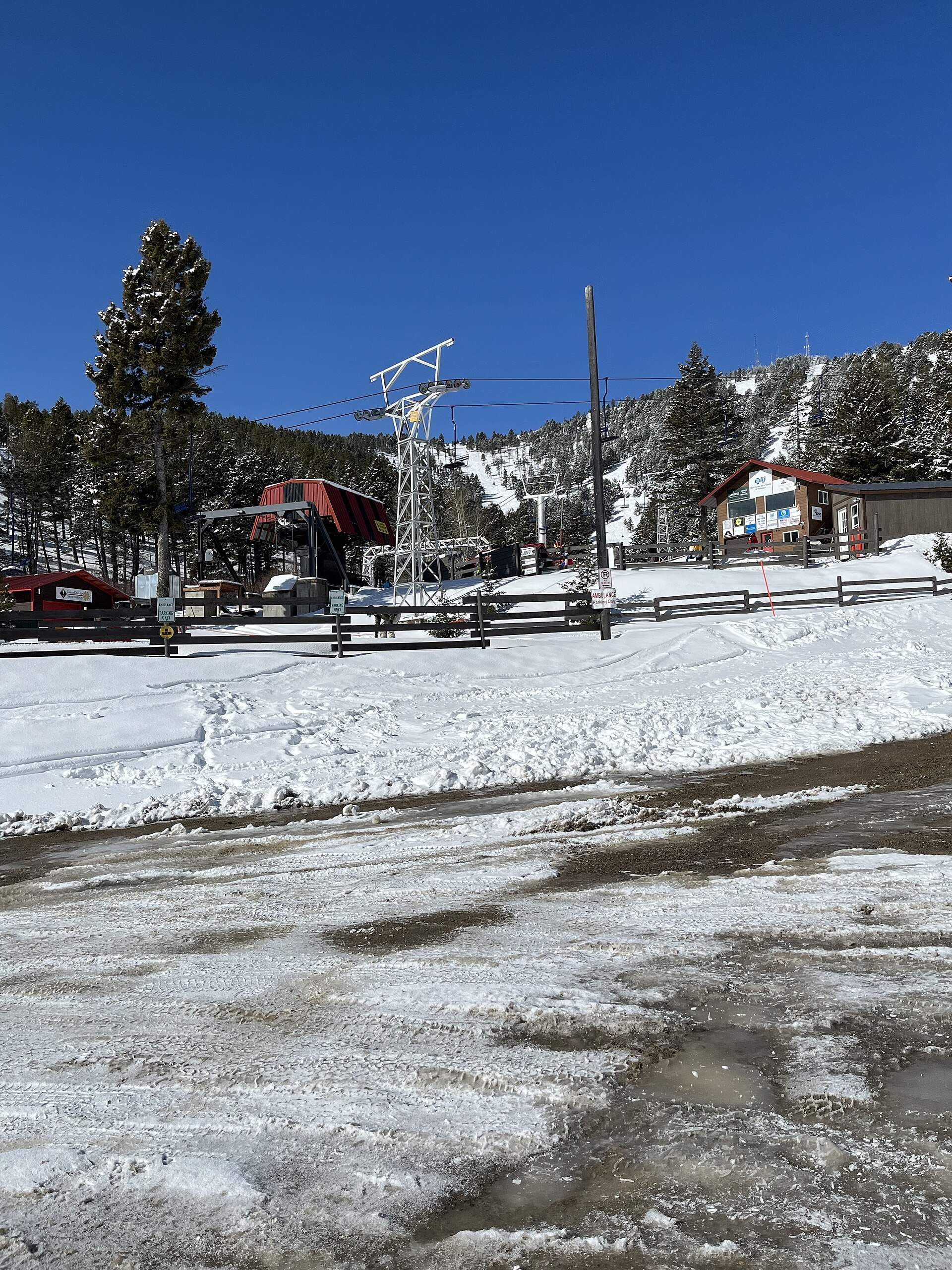 Great Divide Ski Area, mountain village in United States