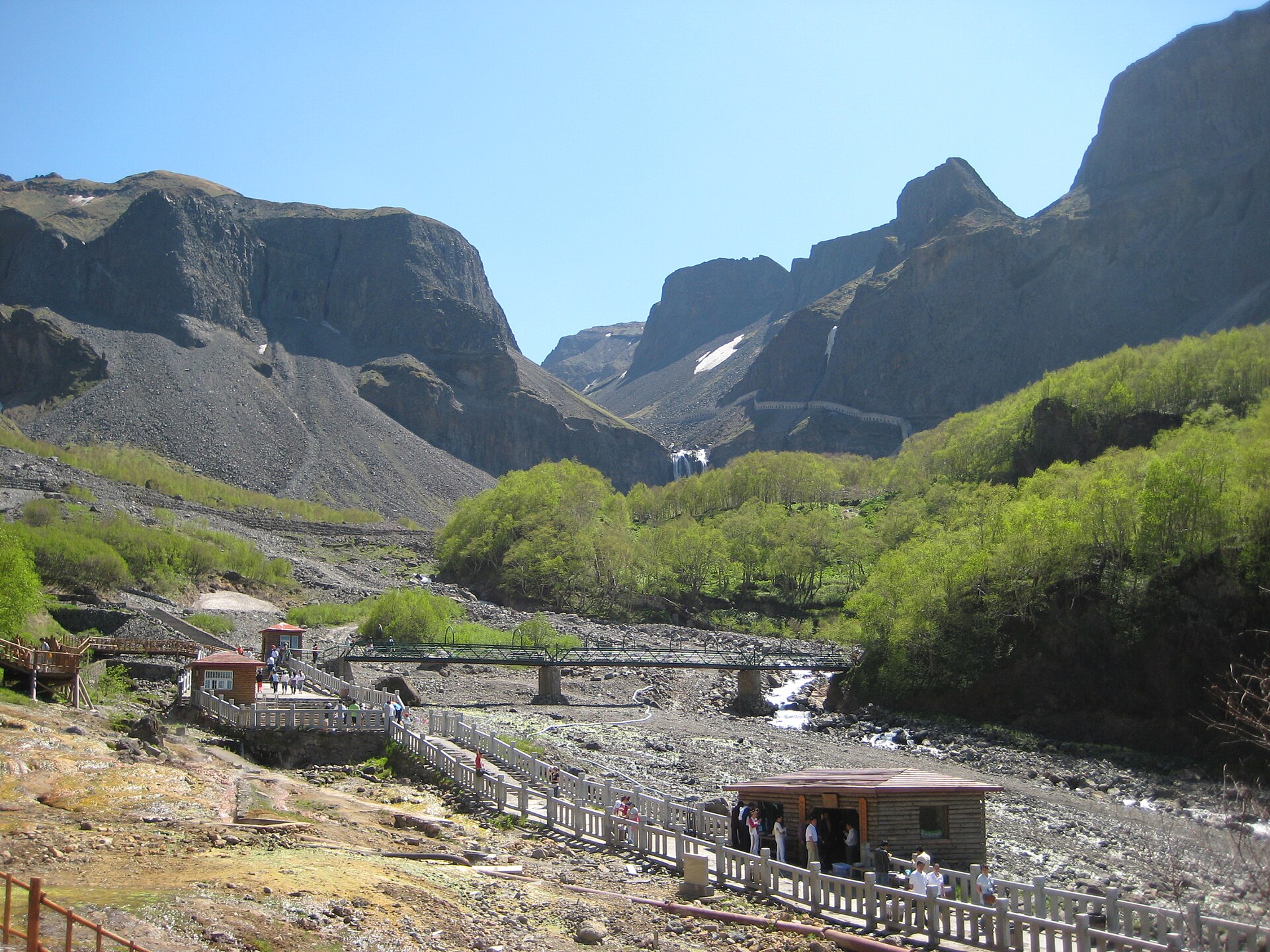 Changbai Mountain Natural Ski Park, mountain village in China