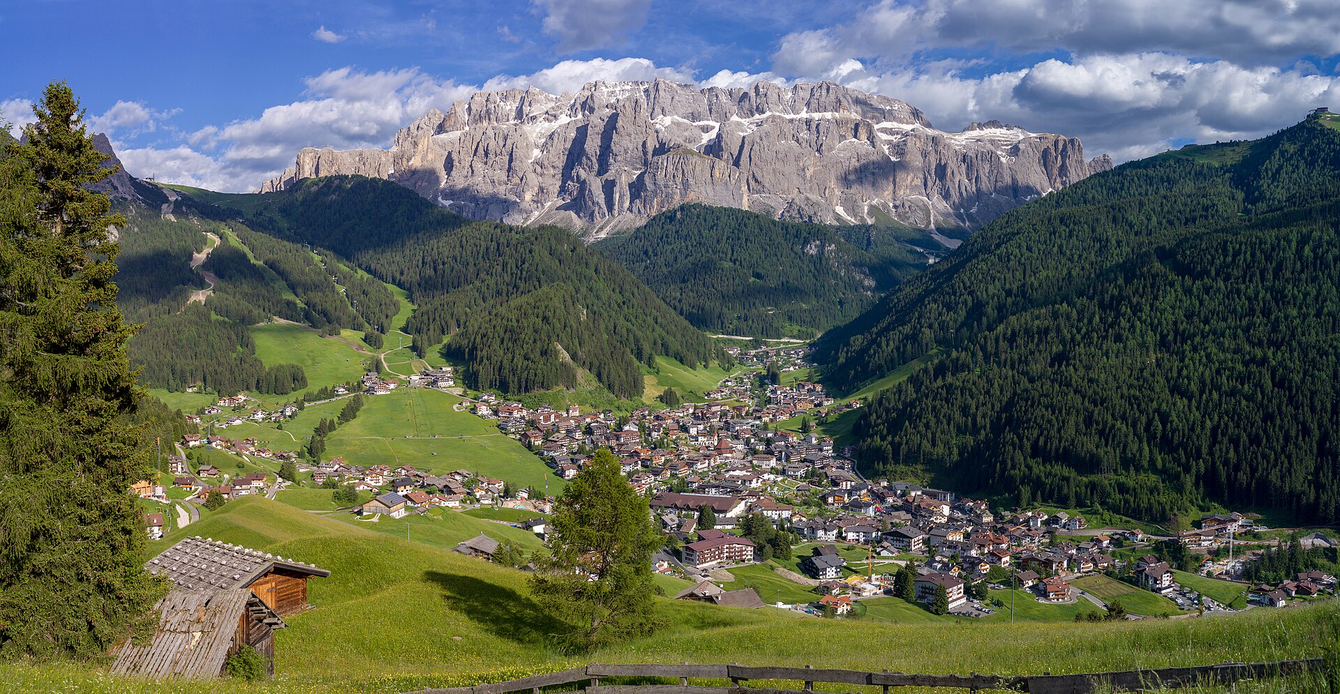 Val Gardena, Gröden, Gherdëina — Alpine village in Italy