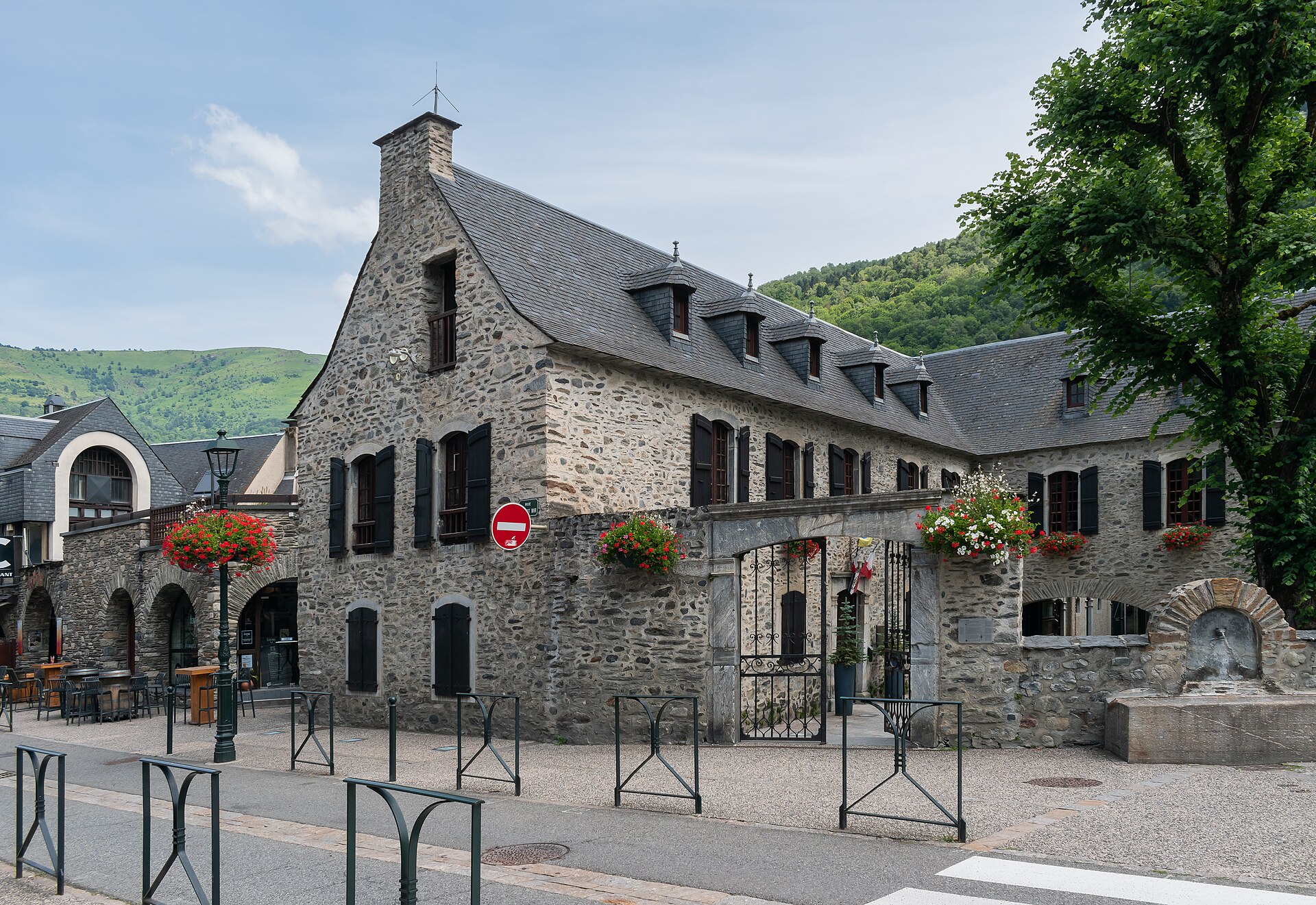 Saint Lary-Soulan — Alpine village in France
