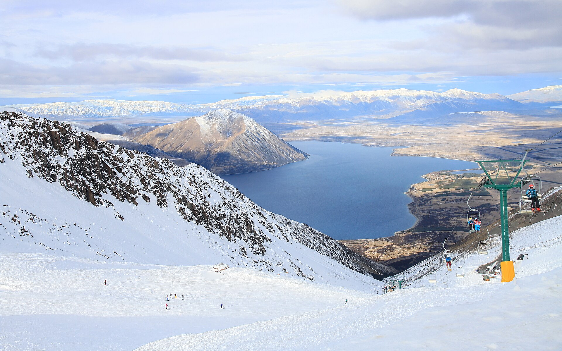 Ōhau Snow Fields, mountain village in New Zealand