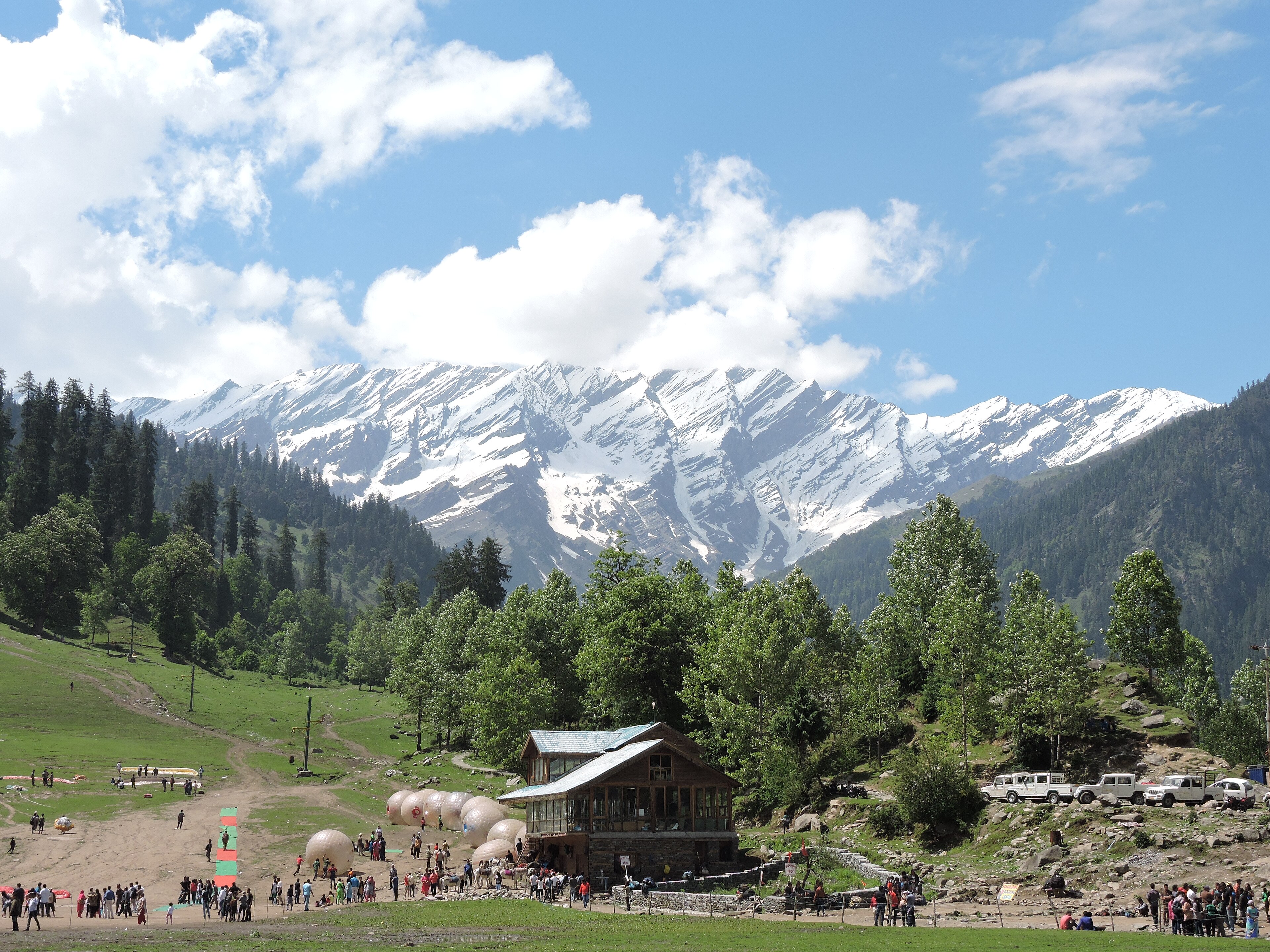 Solang Valley, mountain village in India