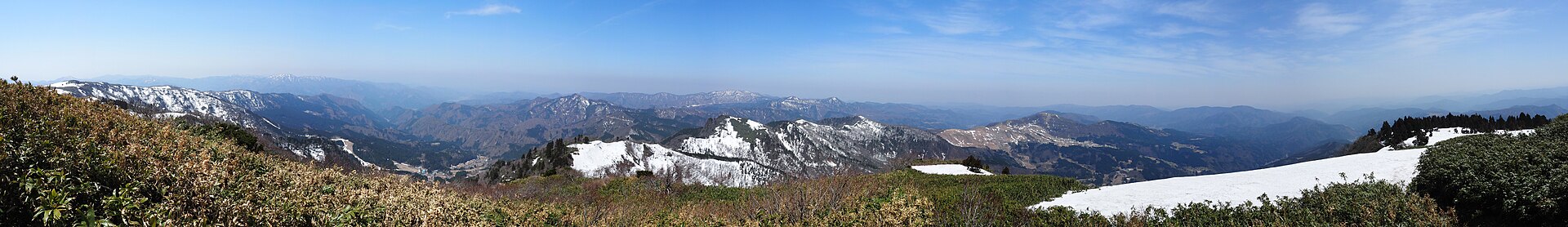 Wakasa Hyonosen Ski Resort, mountain village in Japan