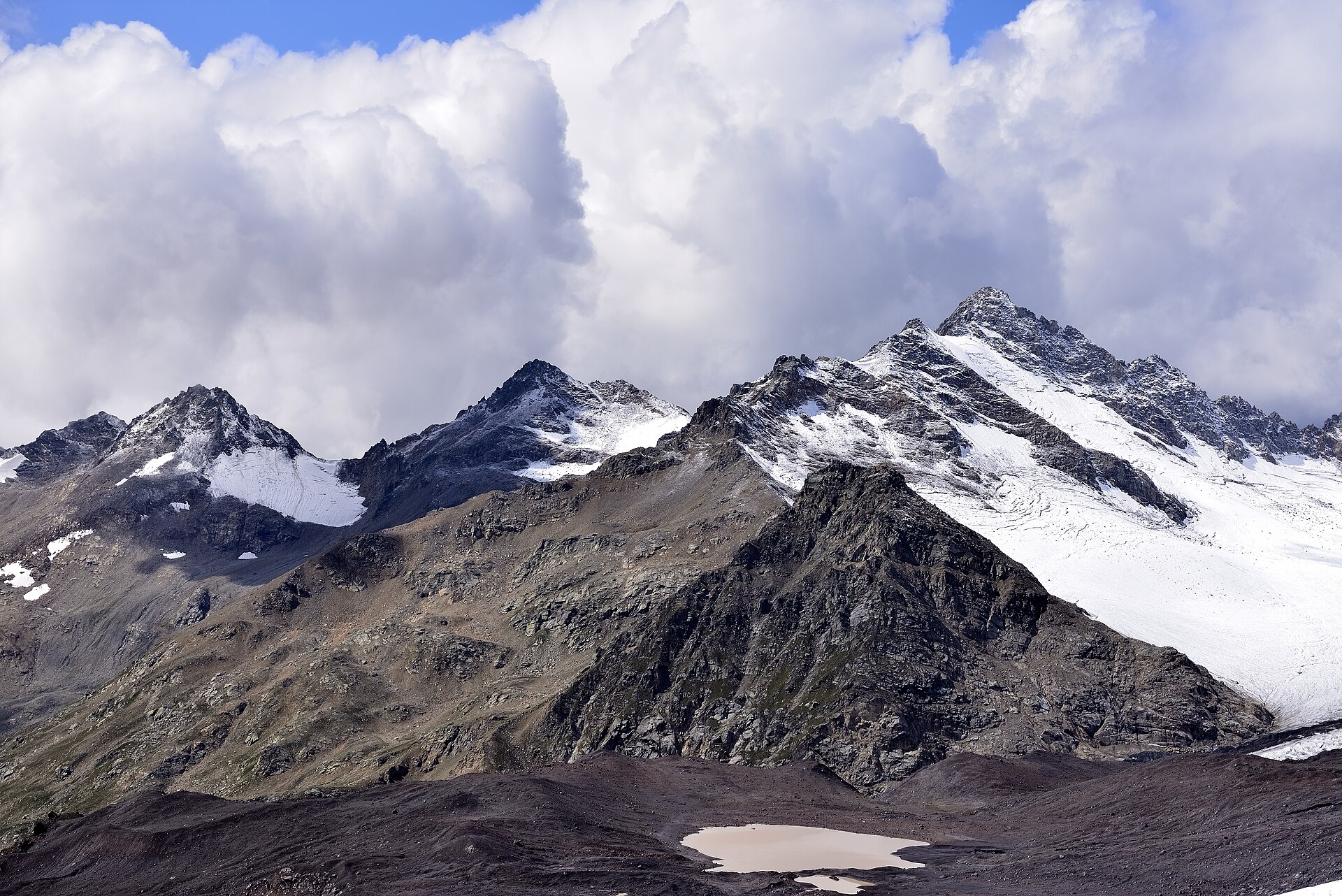 Elbrus — Alpine village in Russia