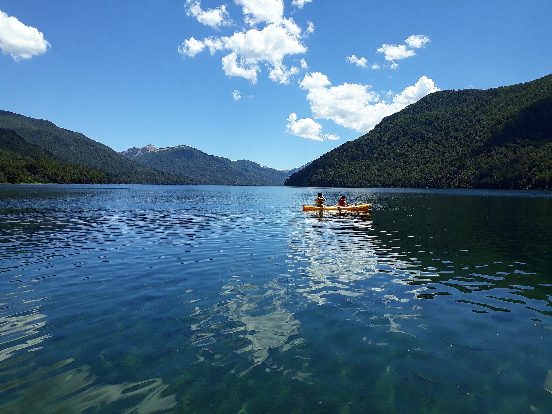 Lago Hermoso Mountain Park — Alpine village in Argentina