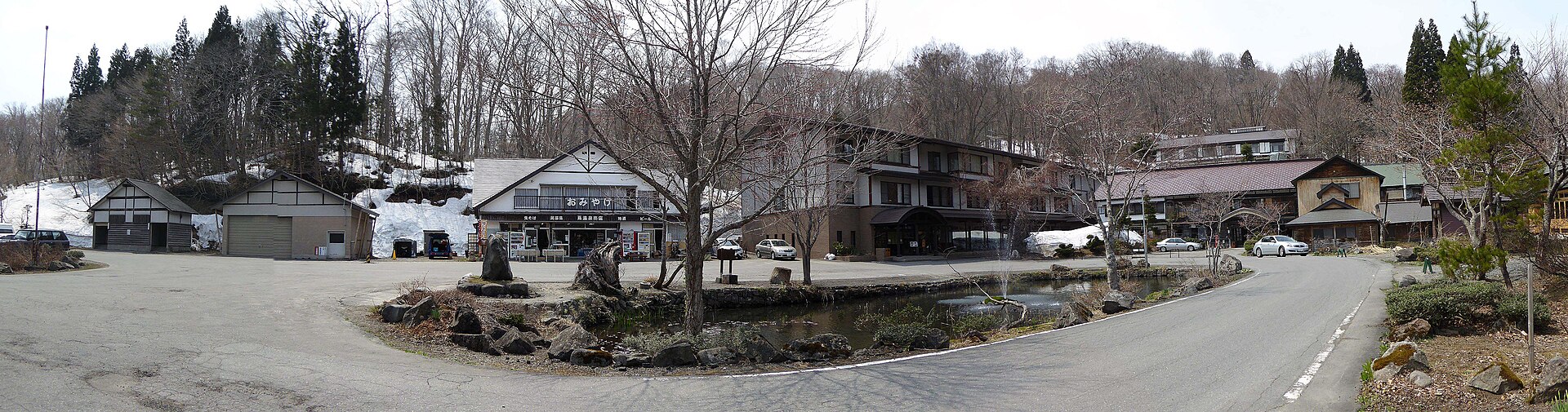 Towadako Onsen (十和田湖温泉スキー場), mountain village in Japan