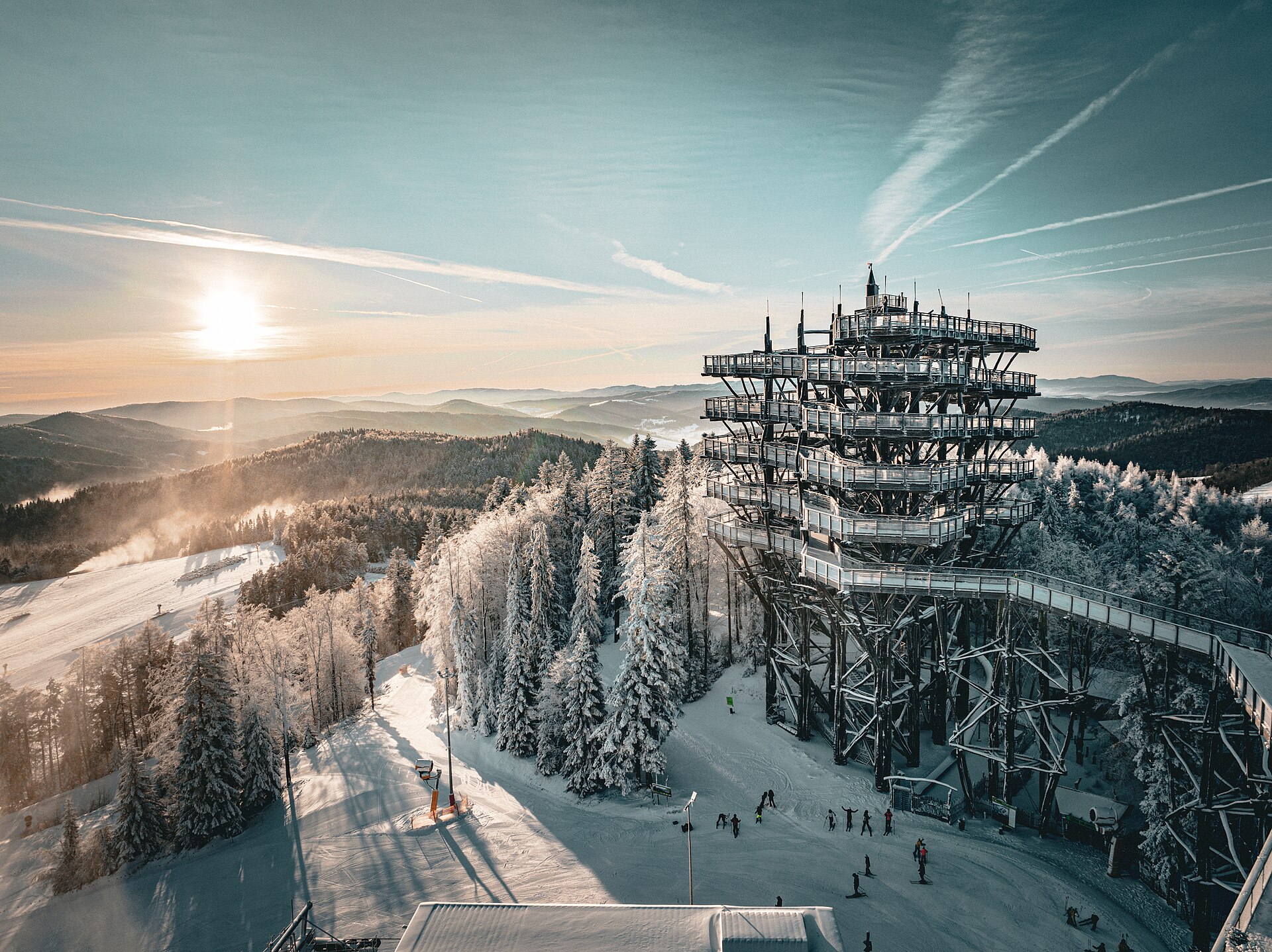 Słotwiny Ski — Alpine village in Poland