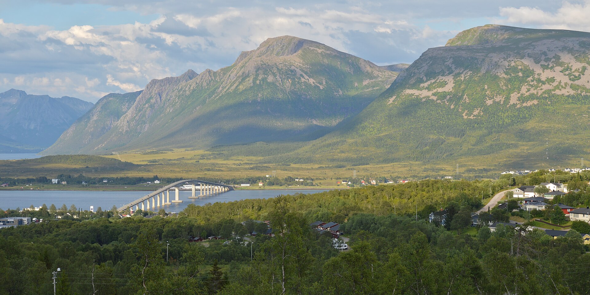 Ånstadblåheia skitrekk, mountain village in Norway
