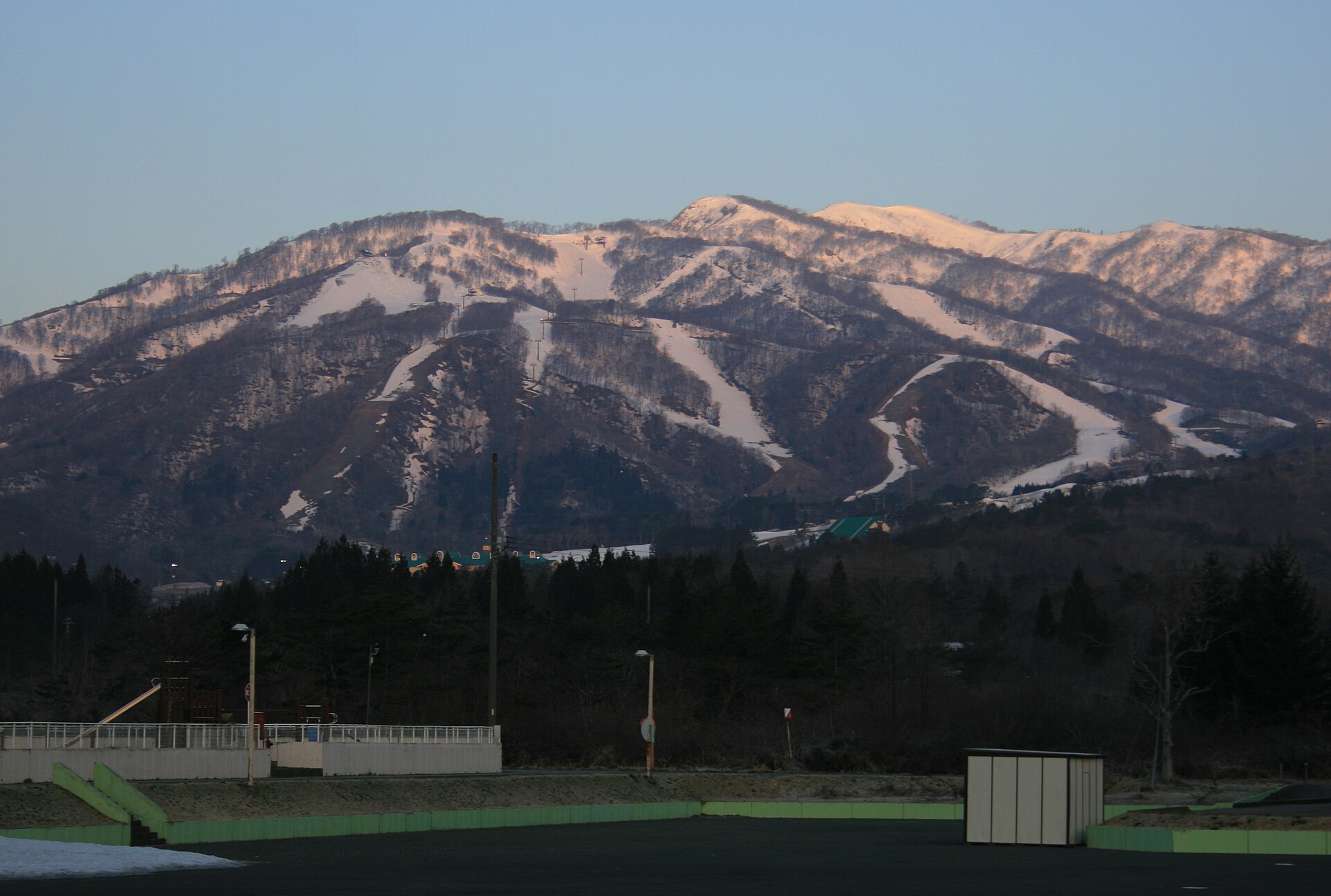 高鷲スノーパーク, Takasu Snow Park ski area