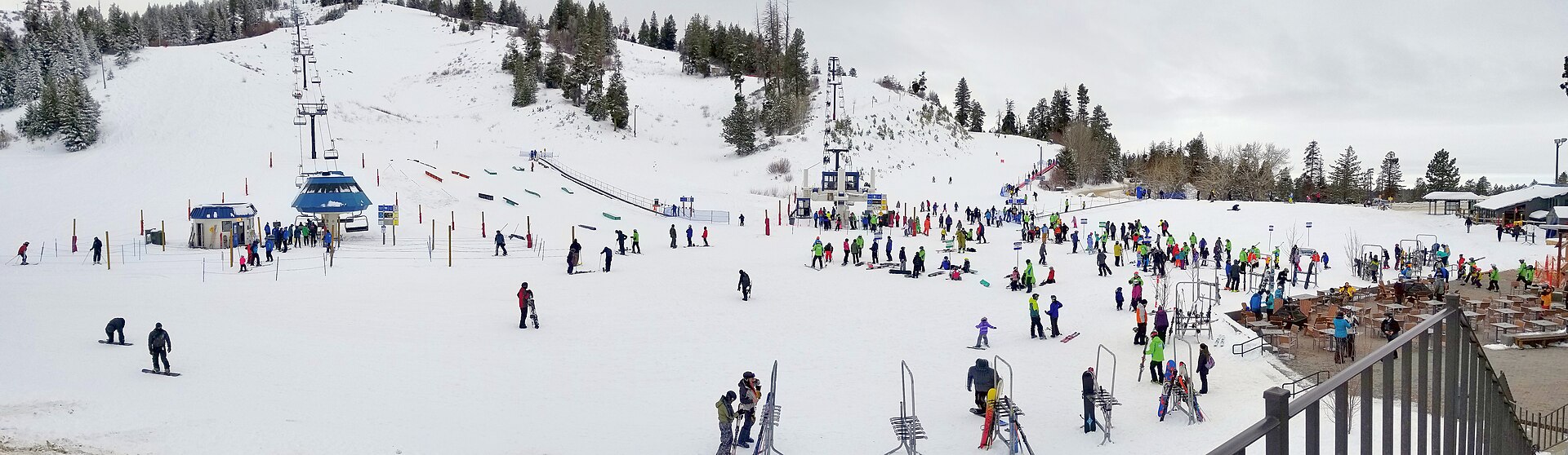 Bogus Basin Mountain Recreation Area, mountain village in United States