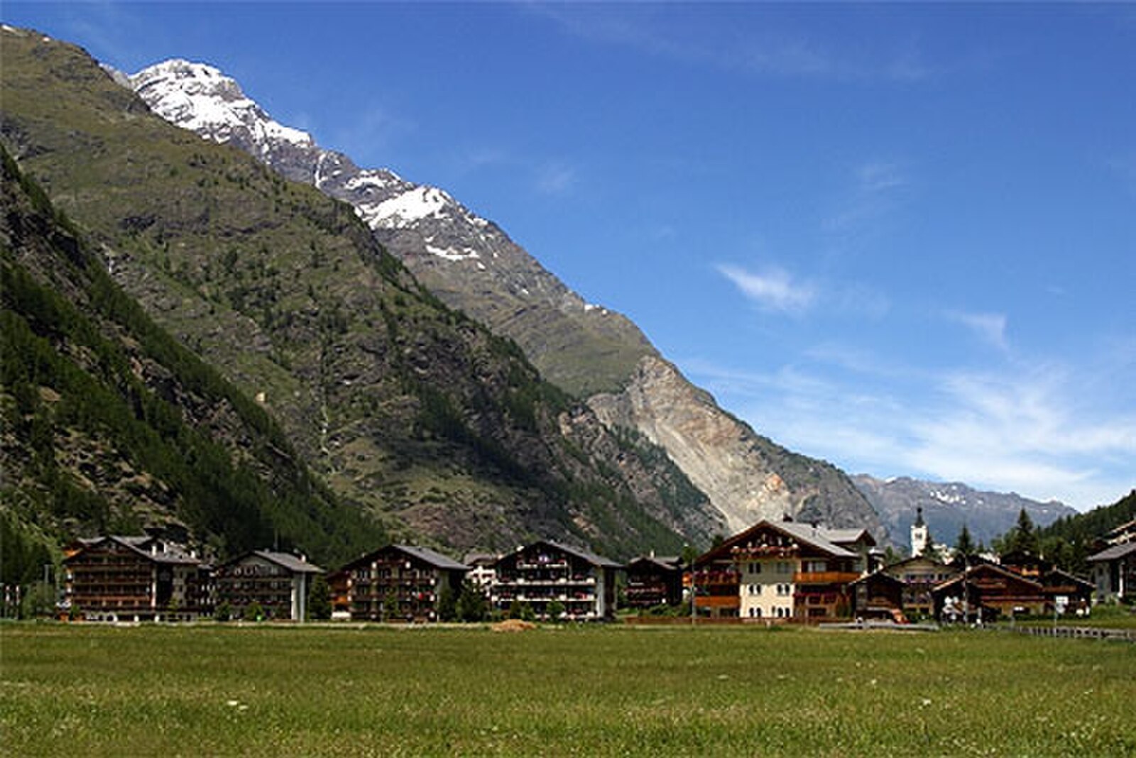Täsch — Alpine village in Switzerland
