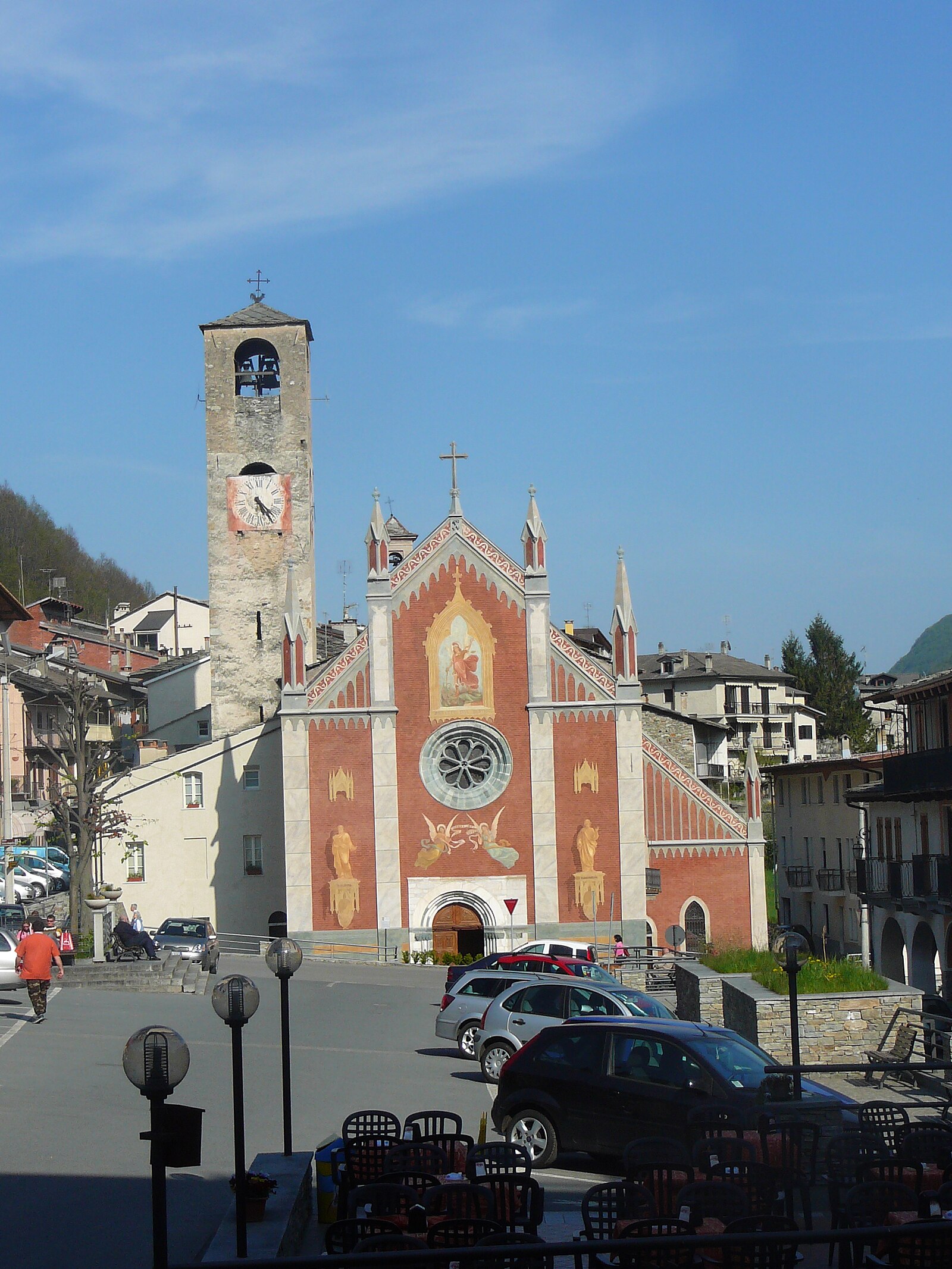 Sampeyre — Alpine village in Italy
