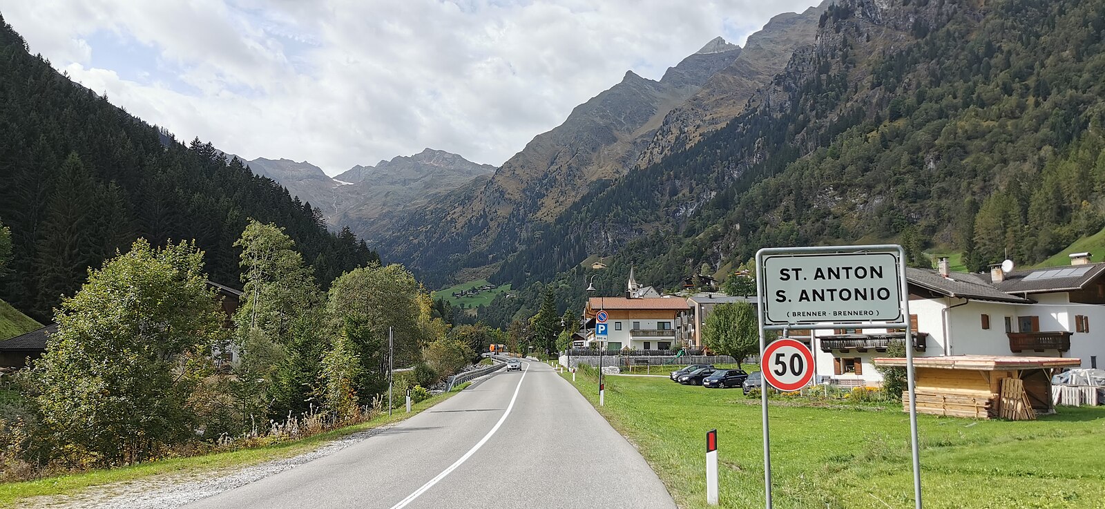 St. Anton in Pflersch – Innerpflersch — Alpine village in Italy