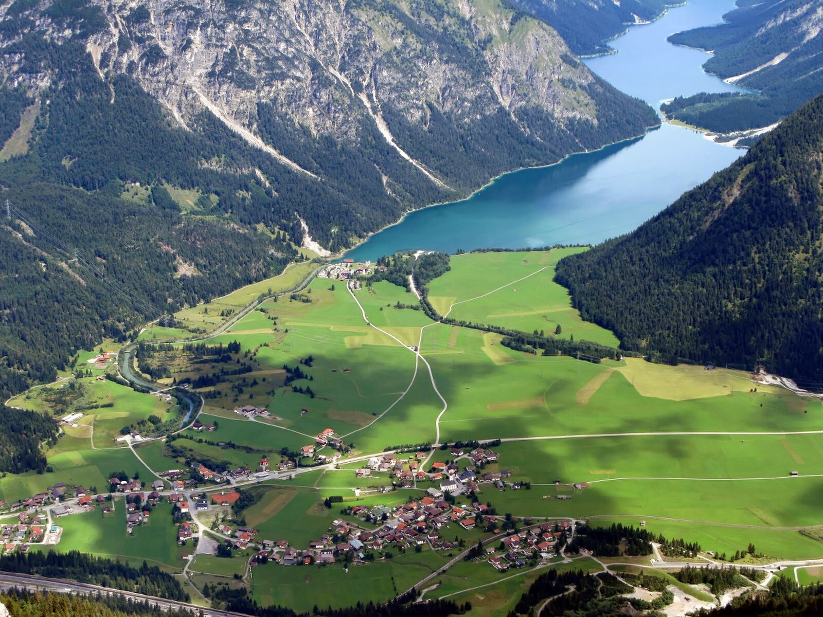 Heiterwang — Alpine village in Austria