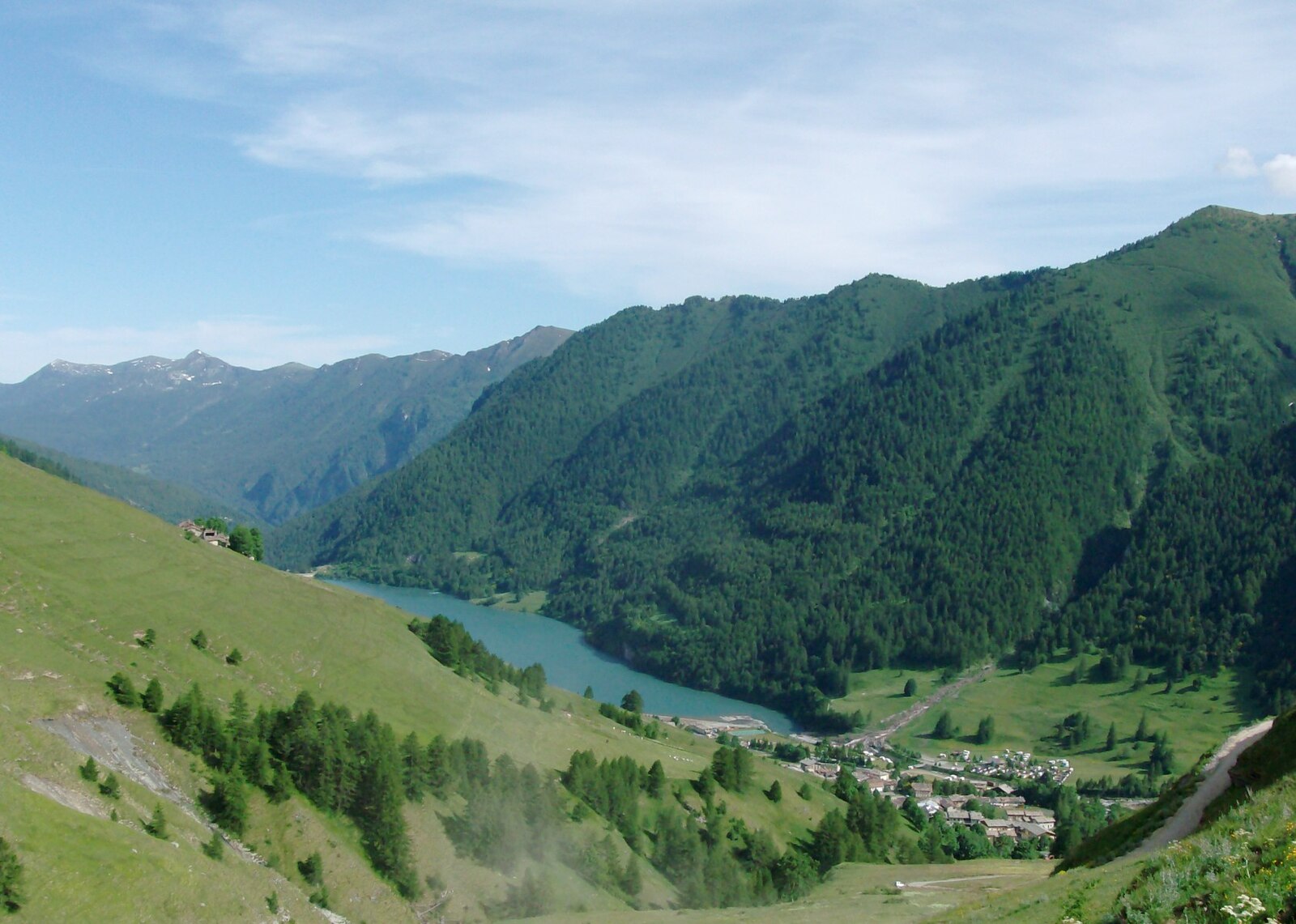 Pontechianale — Alpine village in Italy