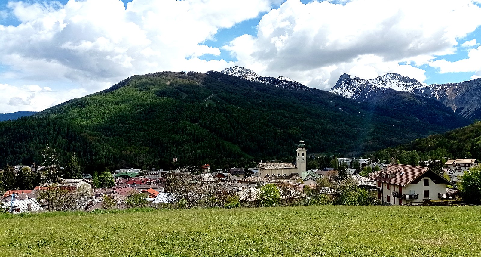 Bardonecchia — Alpine village in Italy