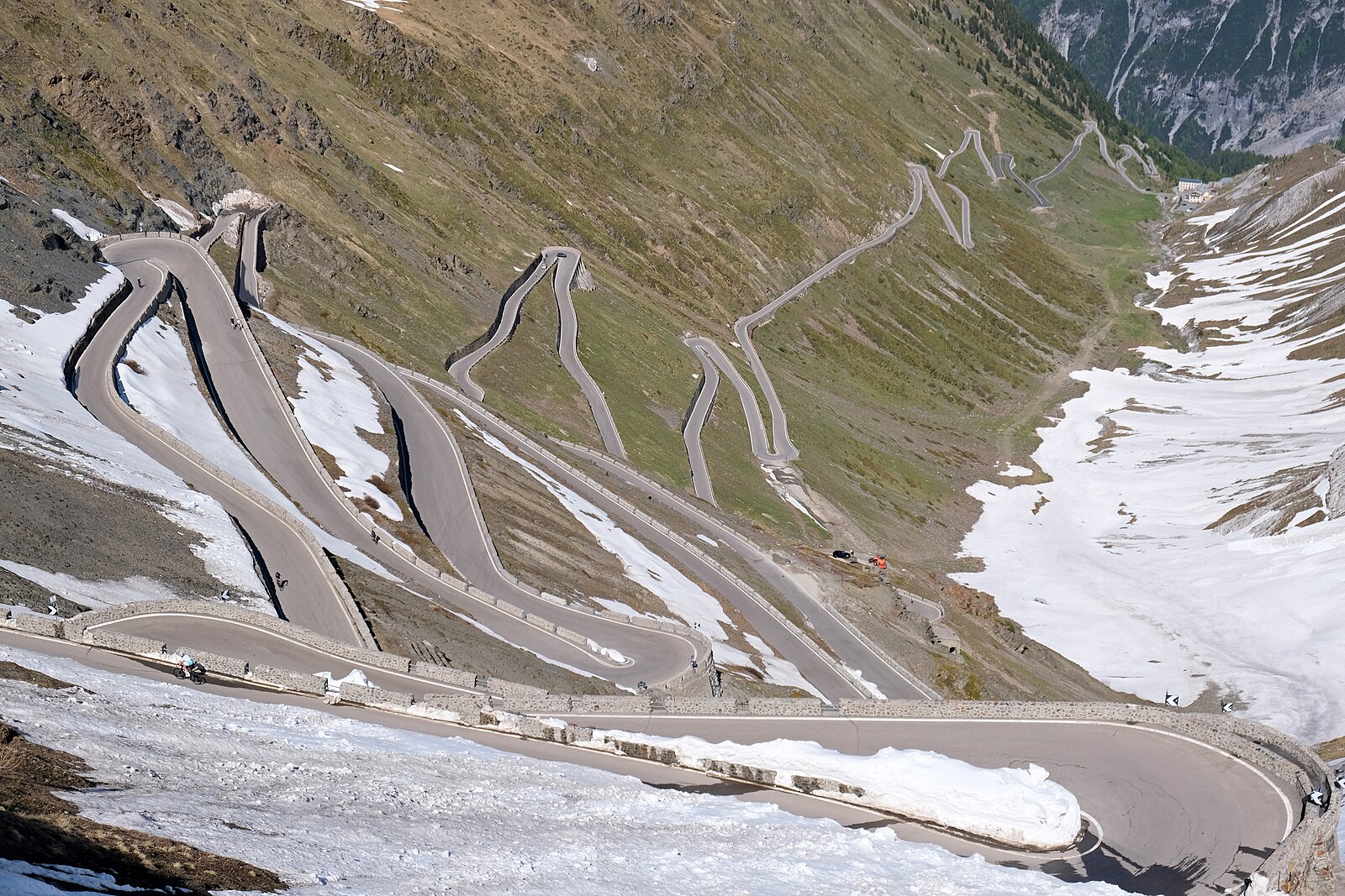 Passo dello Stelvio (Stelvio Pass) — Alpine village in Italy