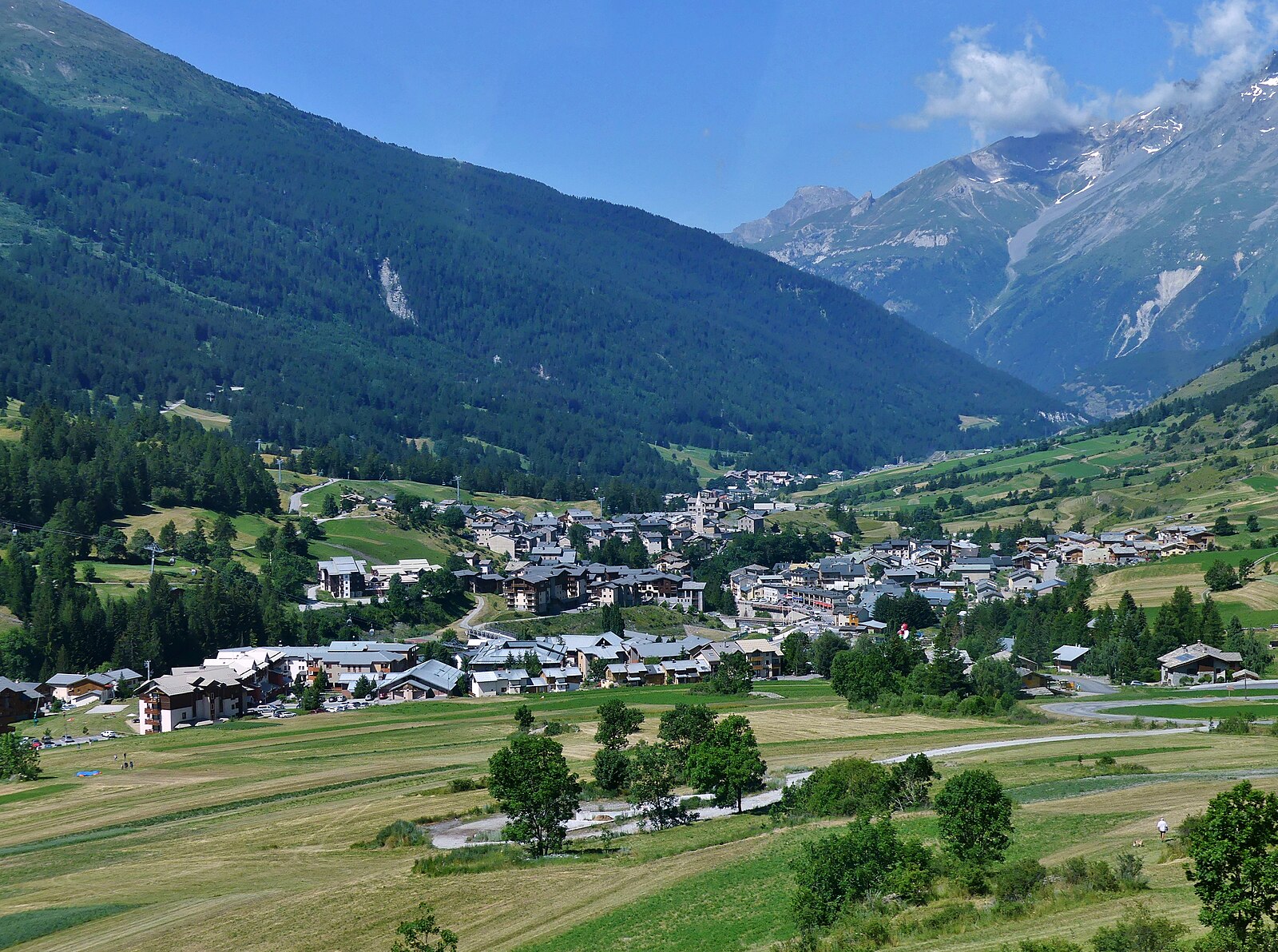 Lanslevillard — Alpine village in France