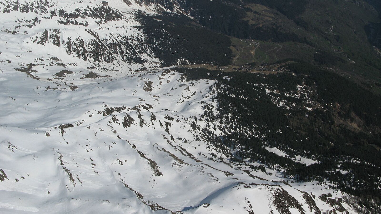 Carì — Alpine village in Switzerland