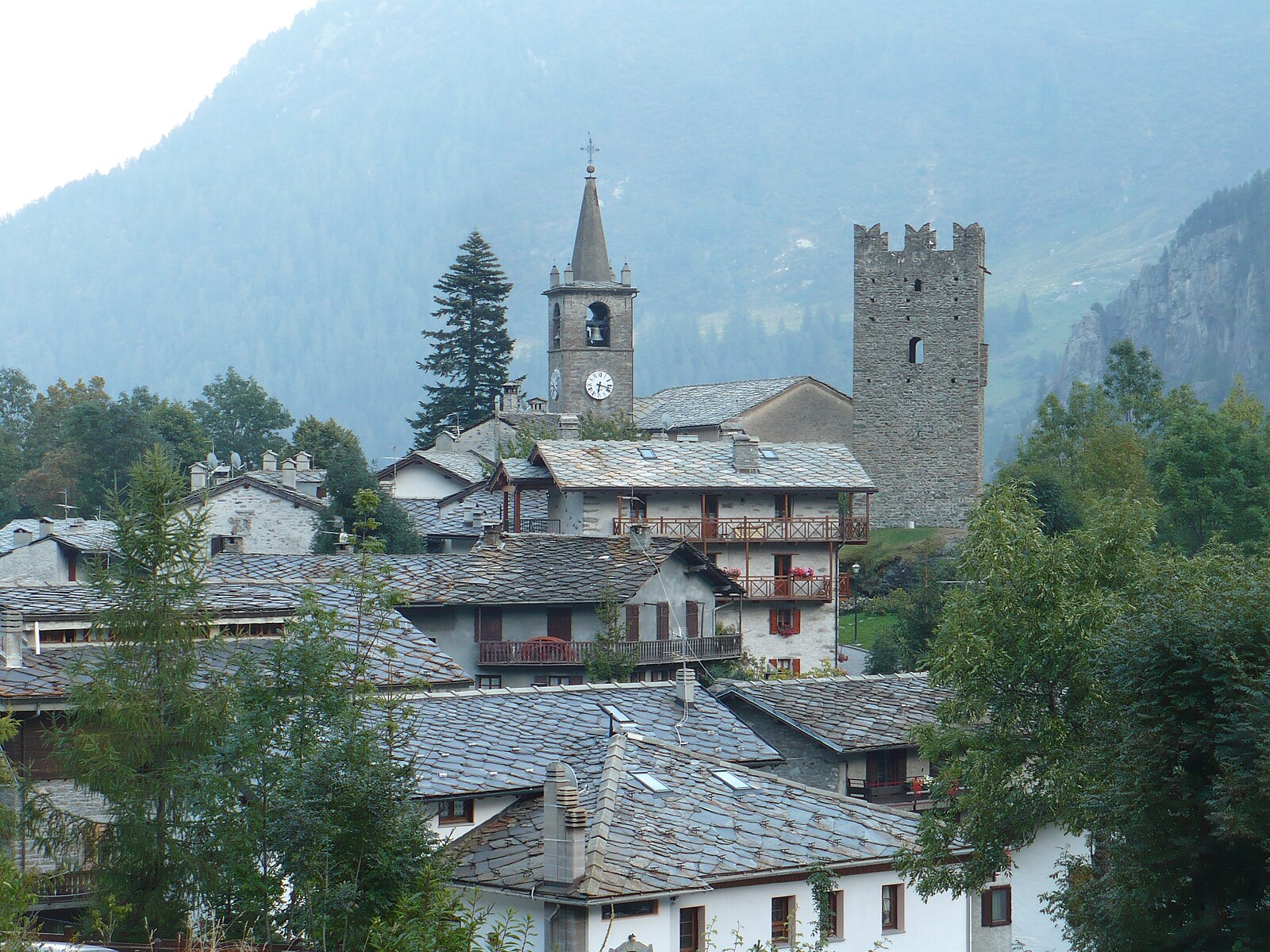 Champorcher — Alpine village in Italy