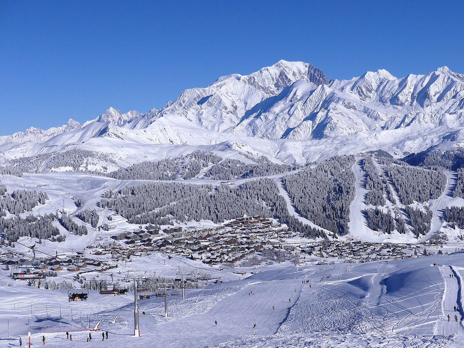 Les Saisies — Alpine village in France